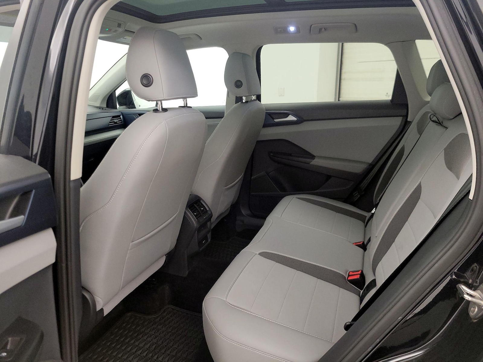 2024 Volkswagen Taos SE - Photo 21