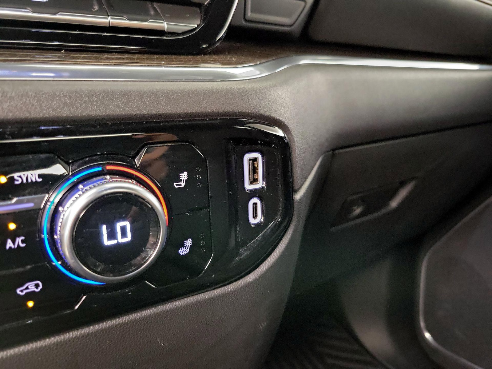 2024 GMC Sierra 1500 Elevation - Photo 17