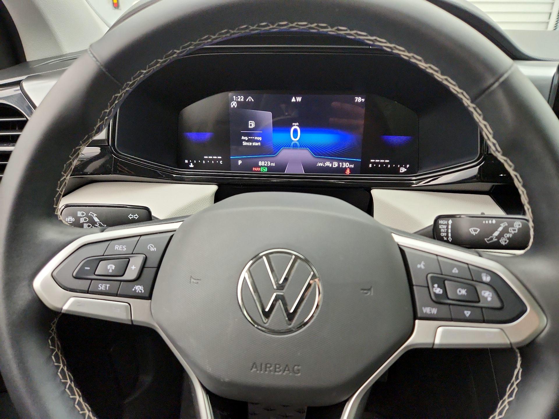 Thumbnail: 2025 Volkswagen Taos - 10