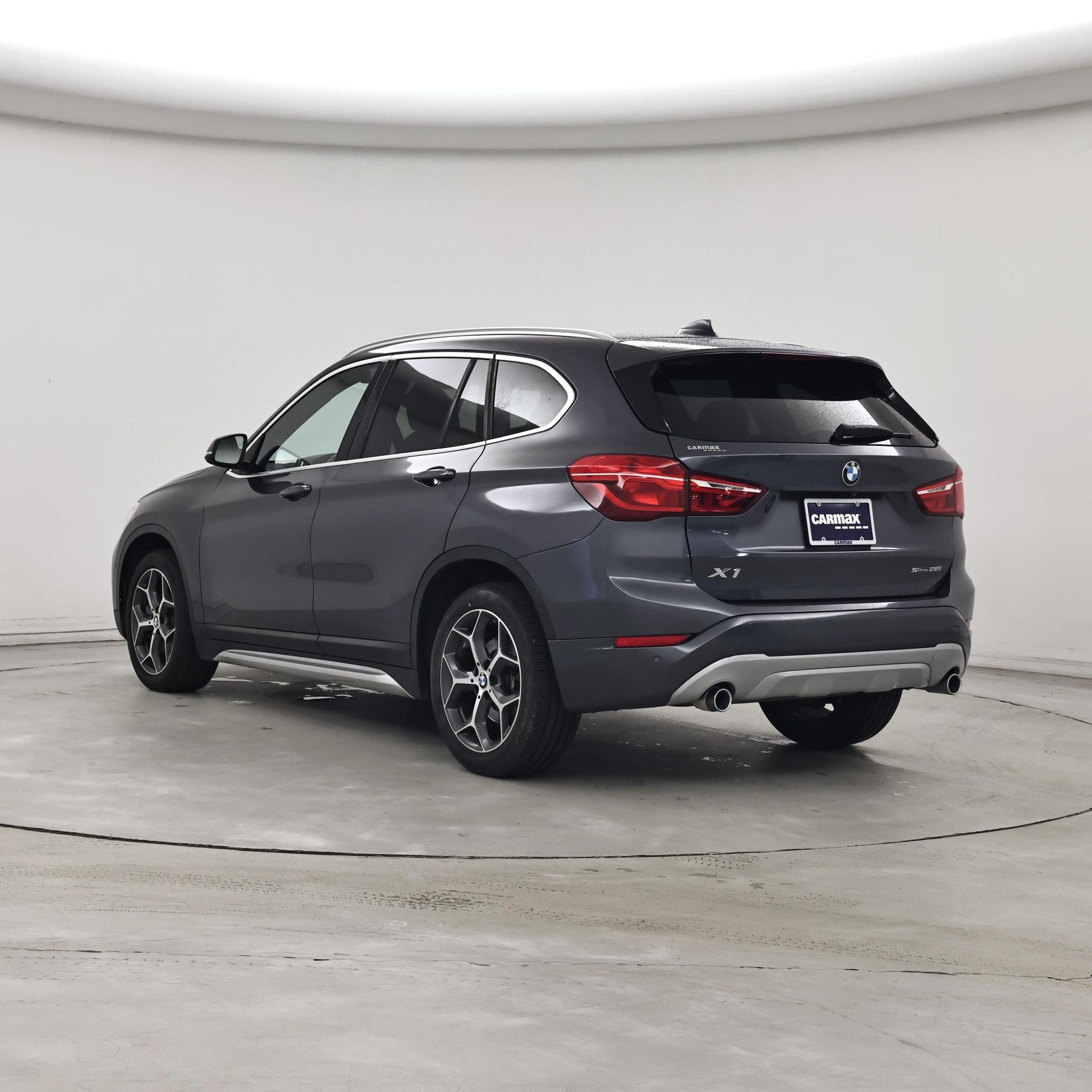 Thumbnail: 2018 BMW X1 - 2