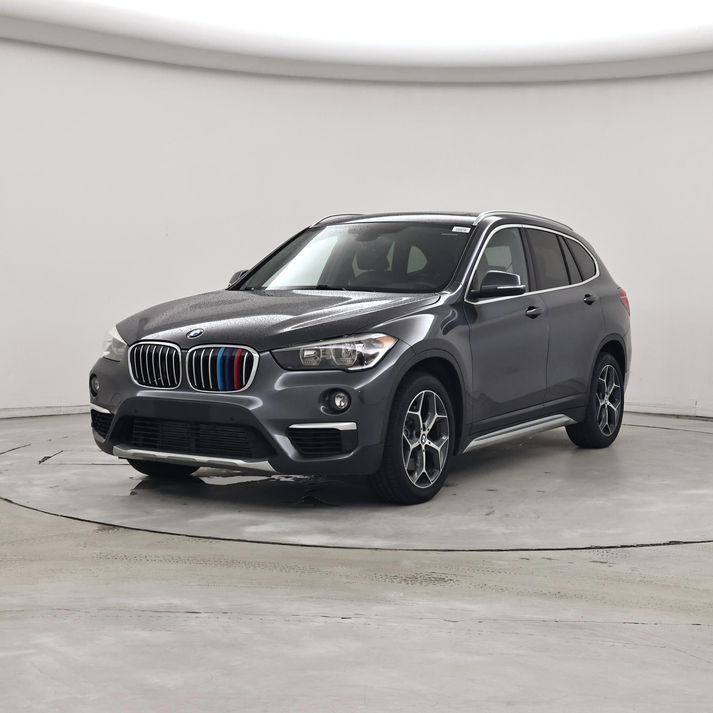 Thumbnail: 2018 BMW X1 - 4