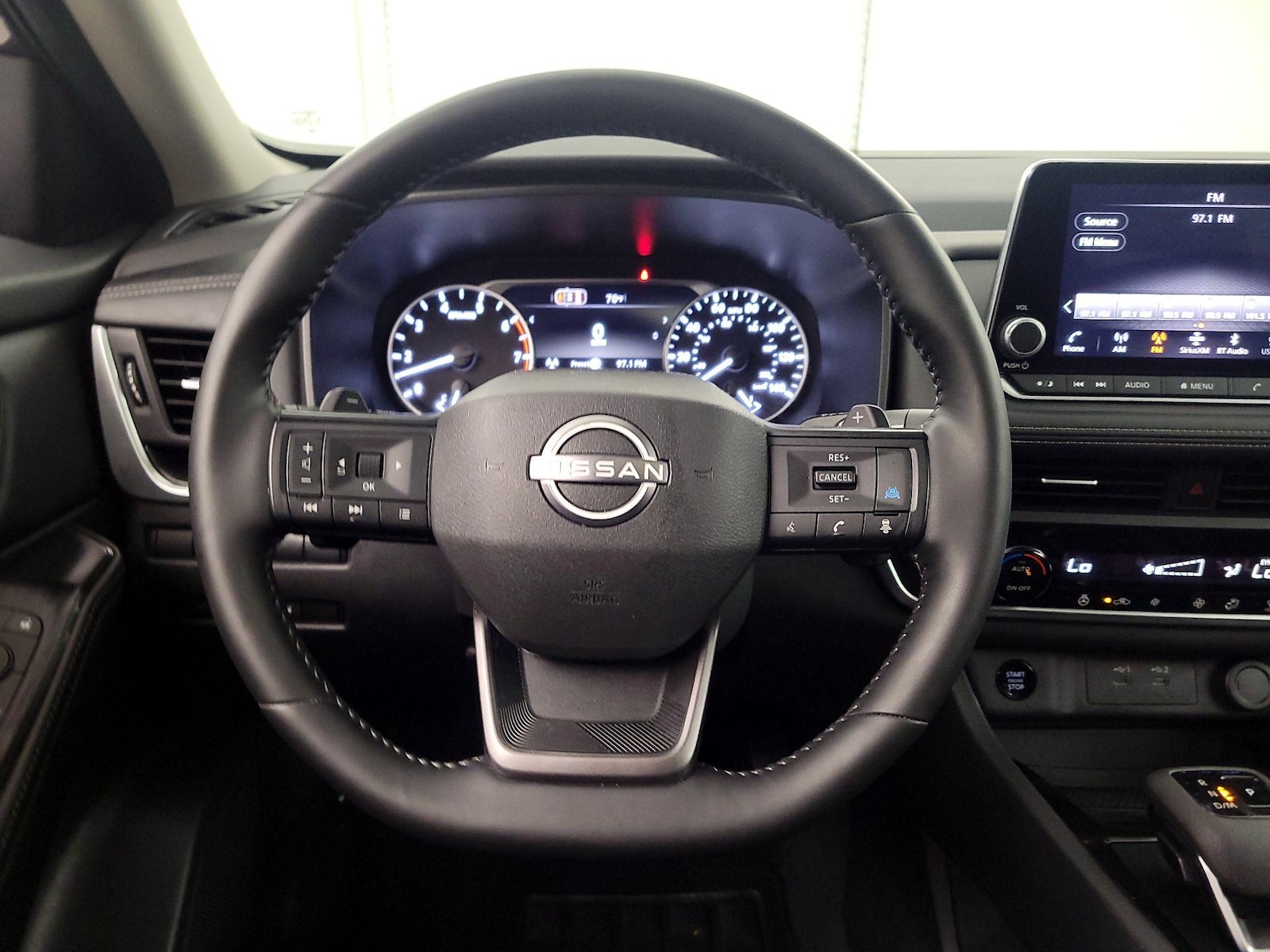 2026 Nissan Rogue SV - Photo 11