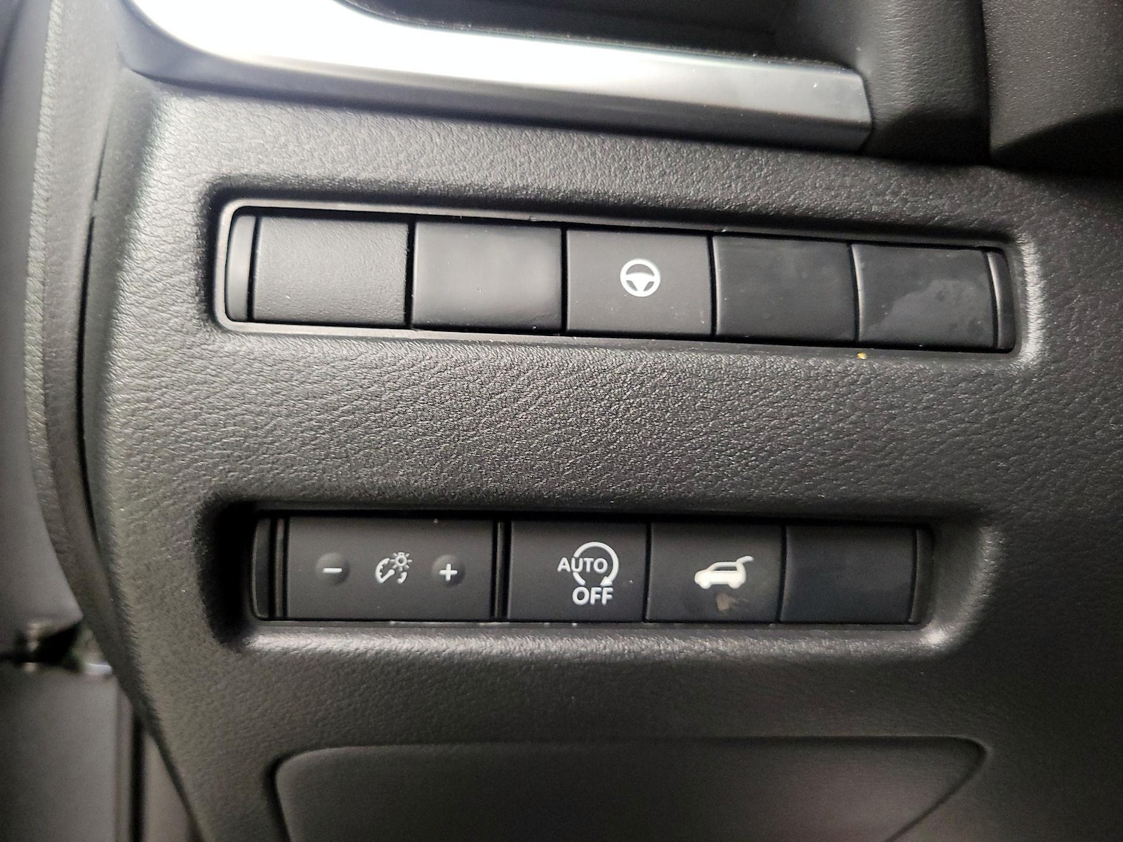 2026 Nissan Rogue SV - Photo 14