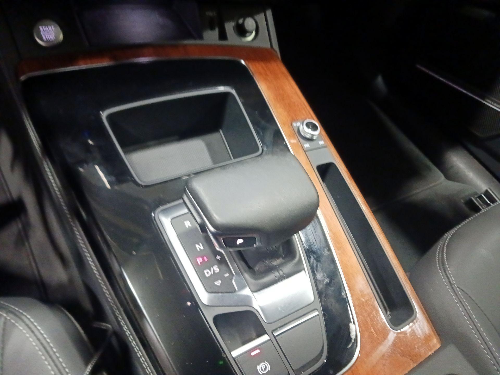 Thumbnail: 2023 Audi Q5 - 13