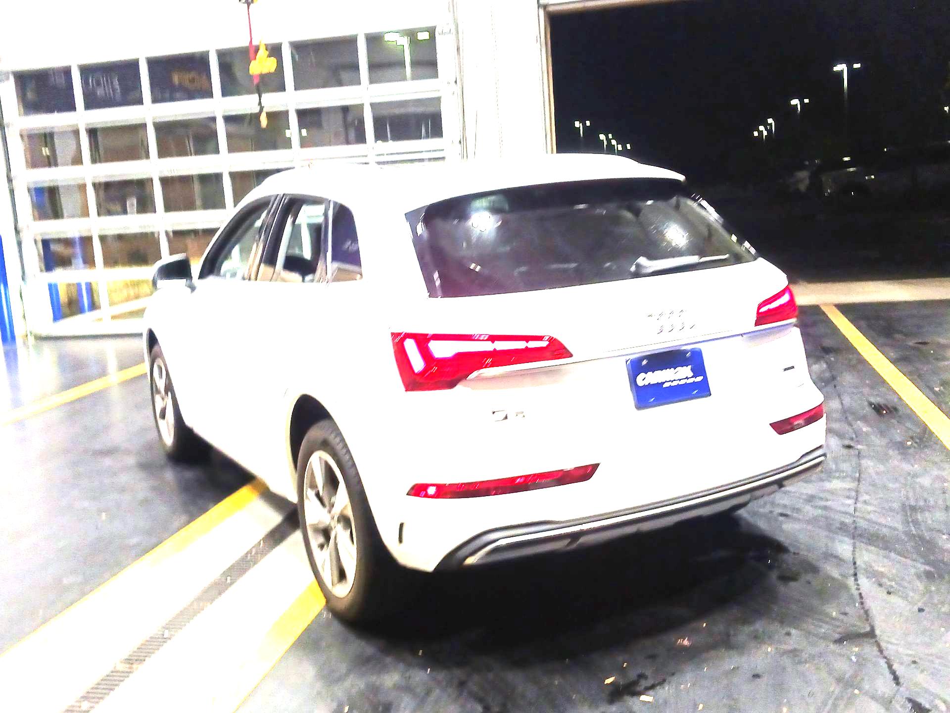 Thumbnail: 2023 Audi Q5 - 7