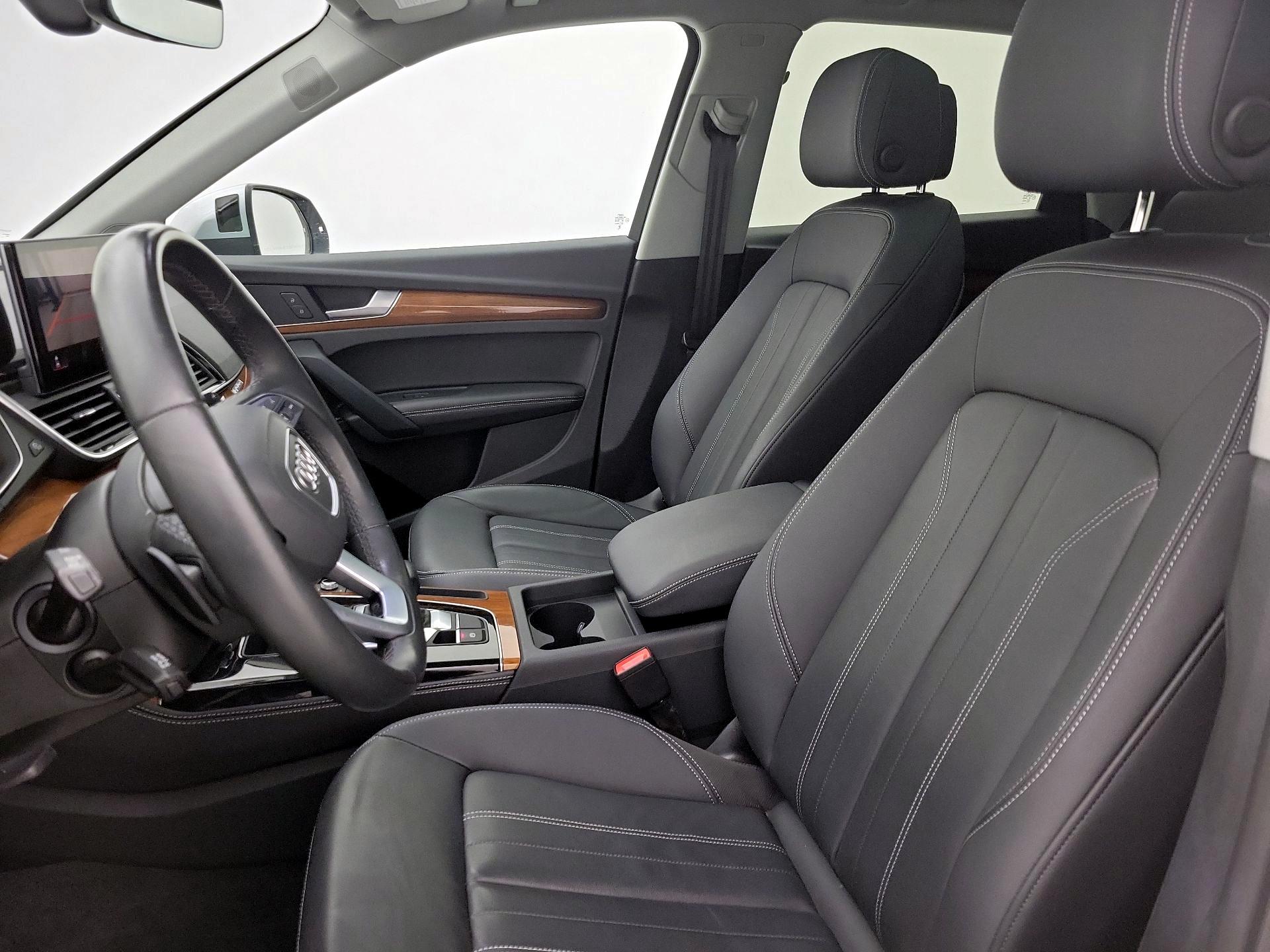 Thumbnail: 2023 Audi Q5 - 11