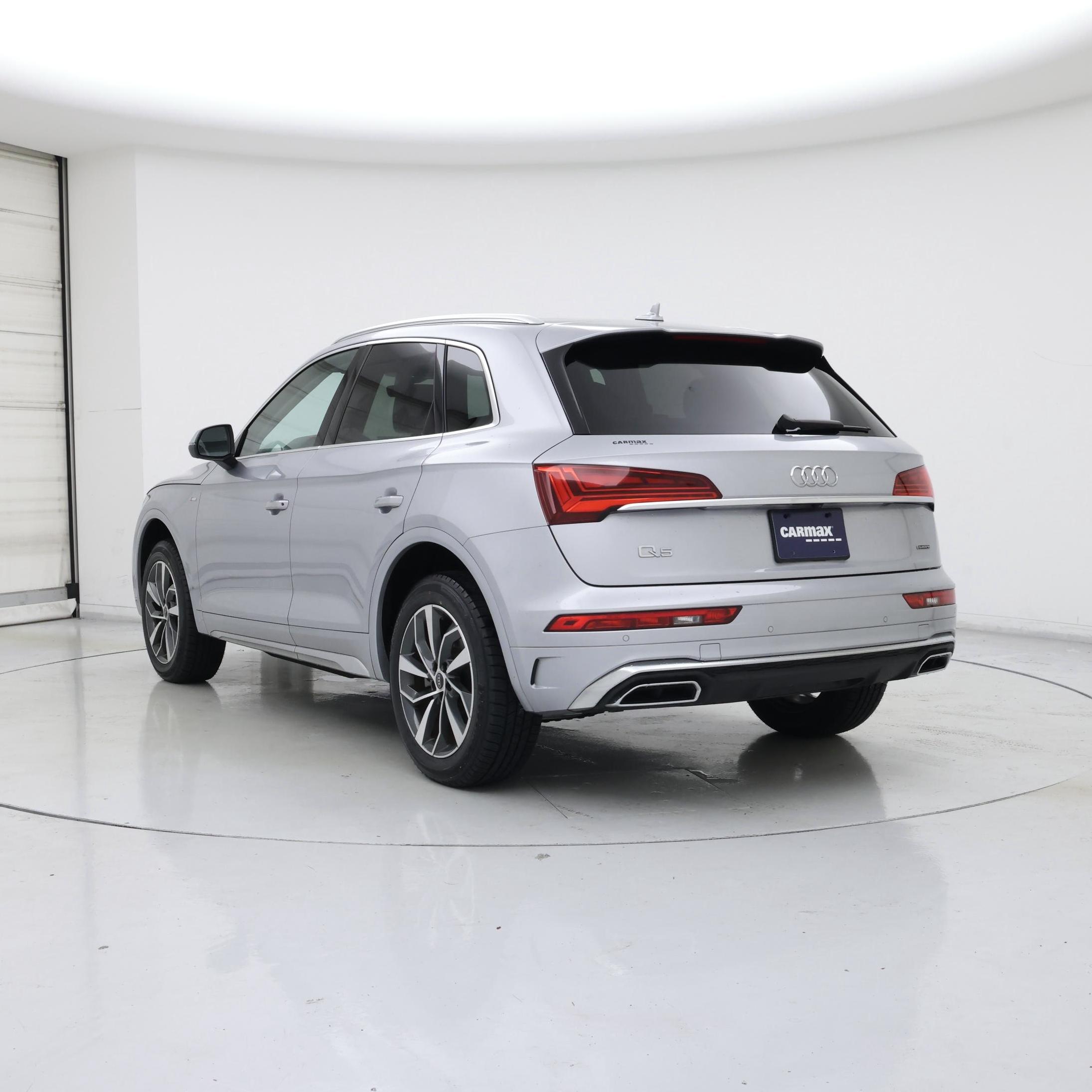 Thumbnail: 2023 Audi Q5 - 2