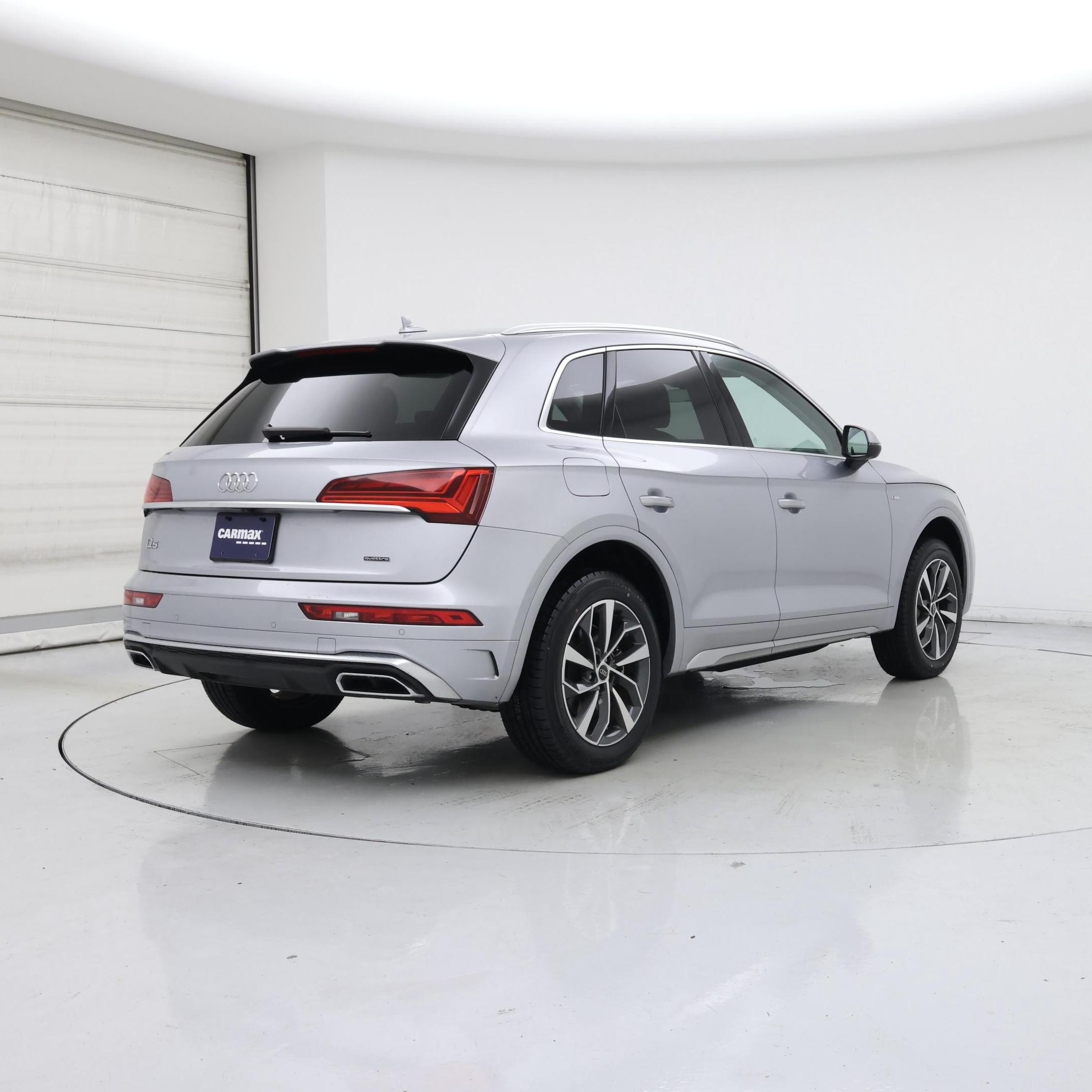 Thumbnail: 2023 Audi Q5 - 8