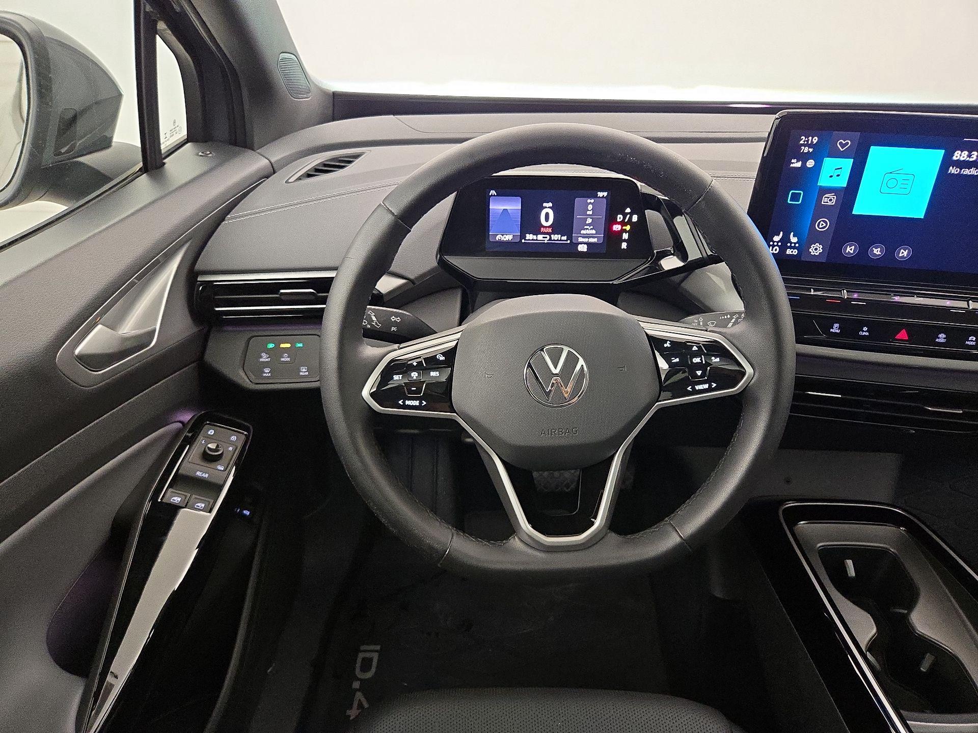 Thumbnail: 2023 Volkswagen ID.4 - 10