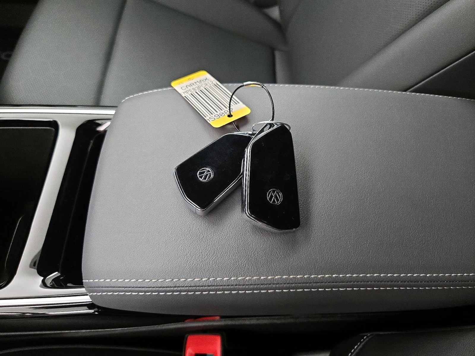 2023 Volkswagen ID.4 PRO S - Photo 23