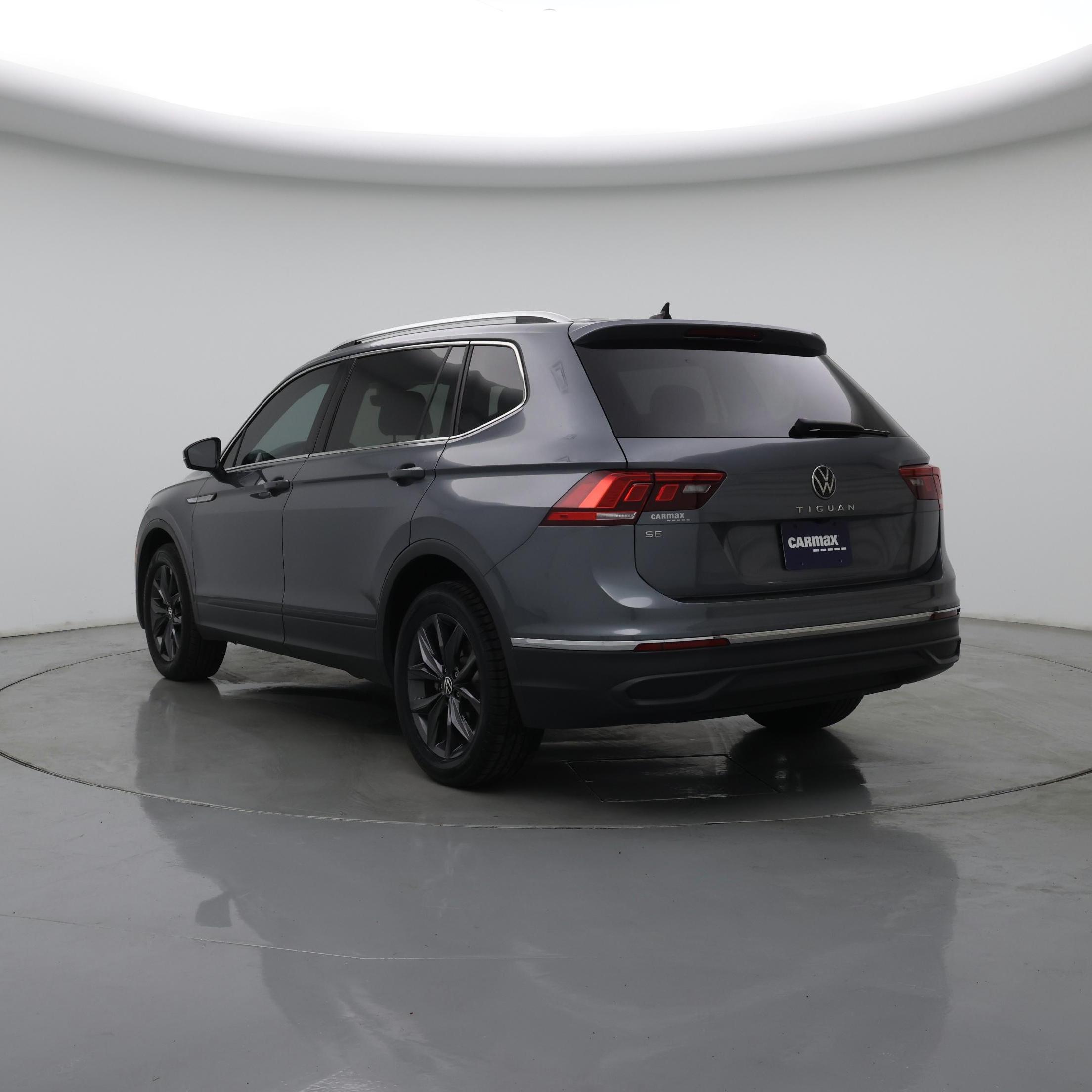 Thumbnail: 2023 Volkswagen Tiguan - 2