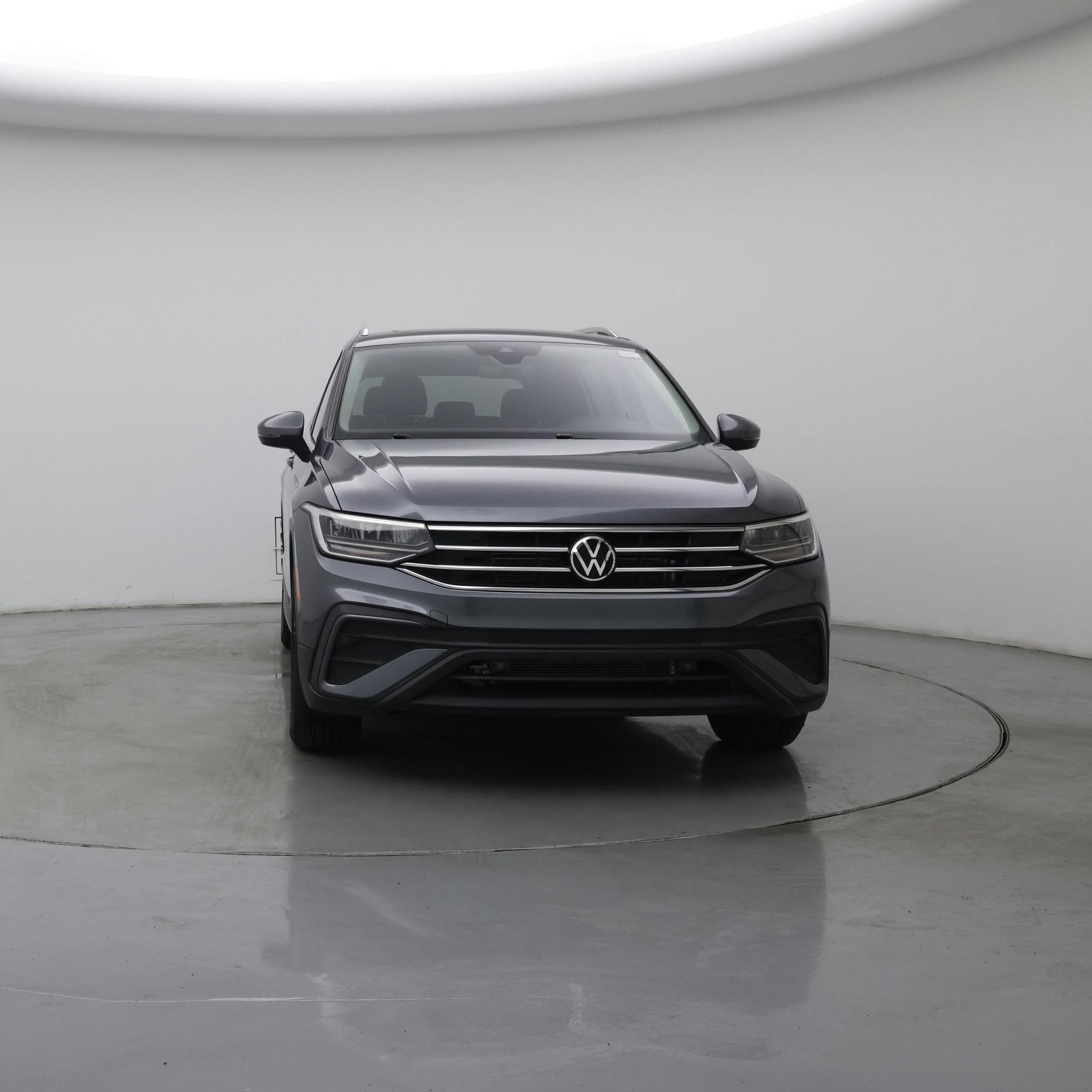 Thumbnail: 2023 Volkswagen Tiguan - 5