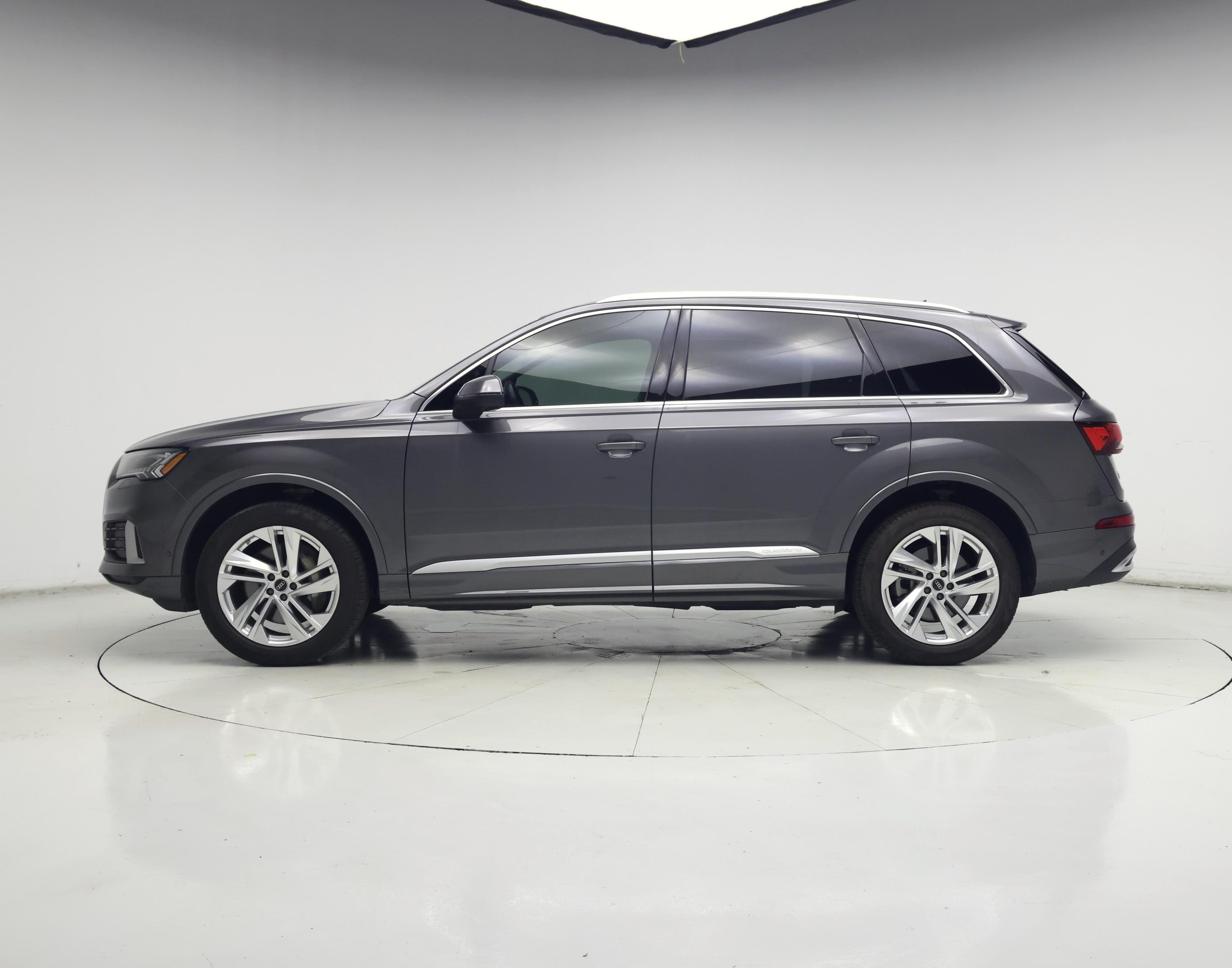Thumbnail: 2024 Audi Q7 - 3