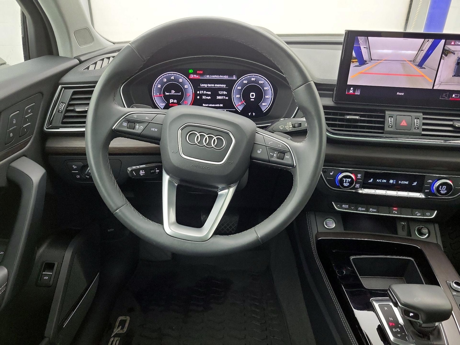 2023 Audi Q5 Premium Plus - Photo 11