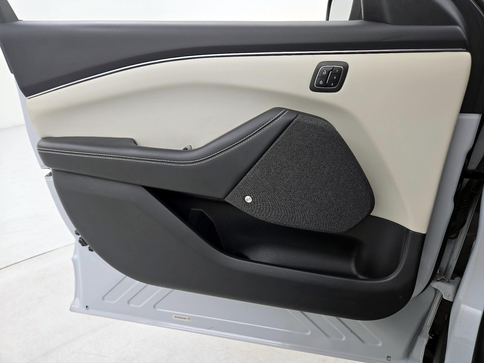 2023 Ford Mustang Mach-E Premium AWD - Photo 13