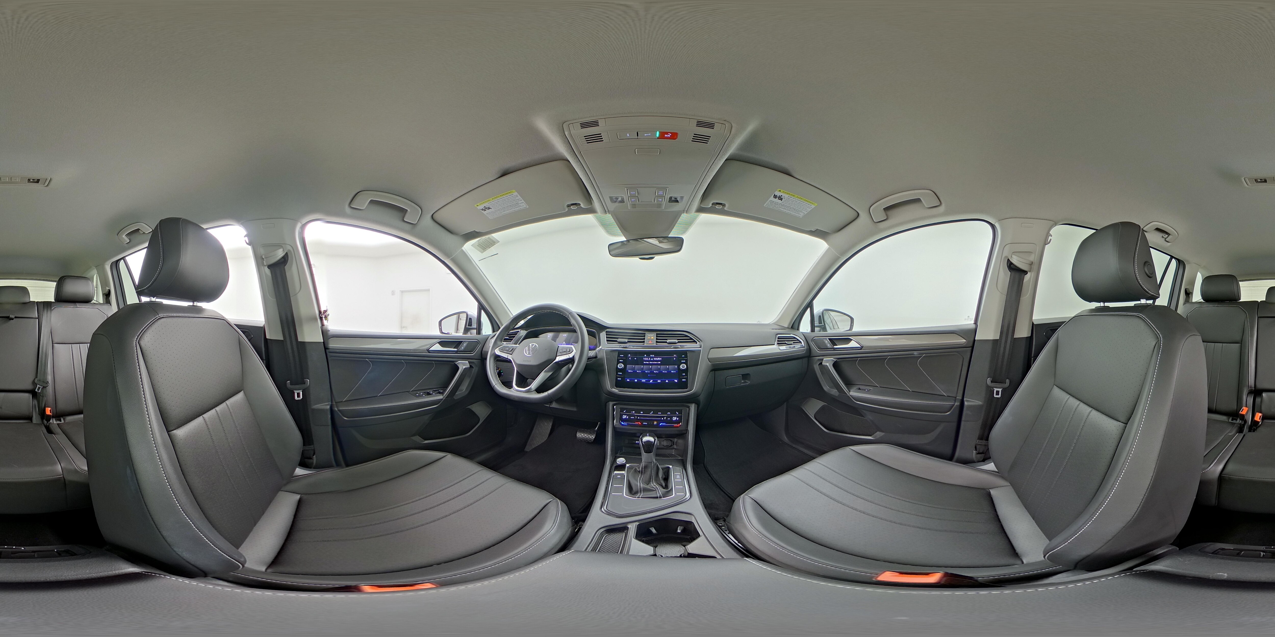 2023 Volkswagen Tiguan SE - Photo 26