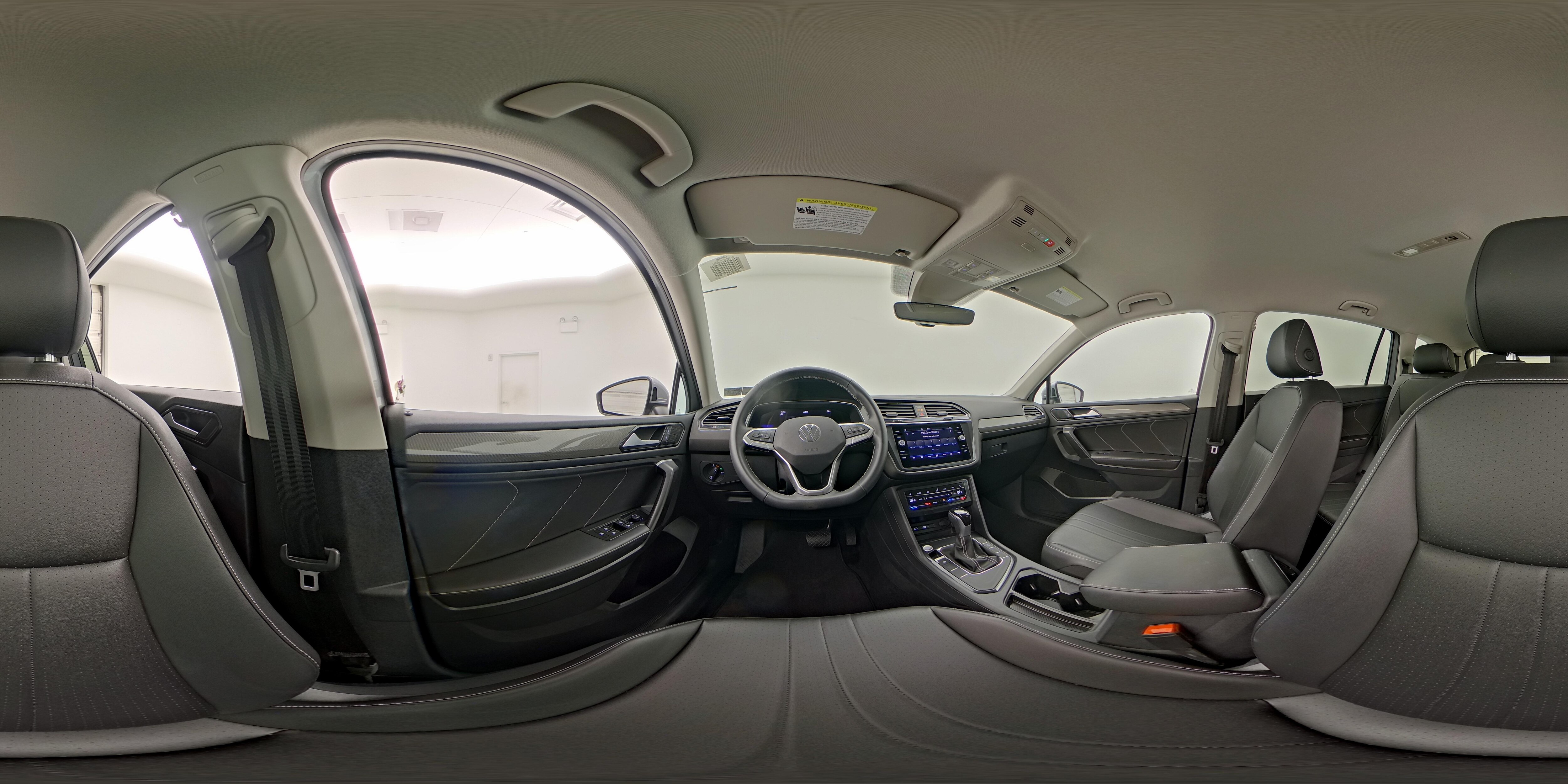2023 Volkswagen Tiguan SE - Photo 28