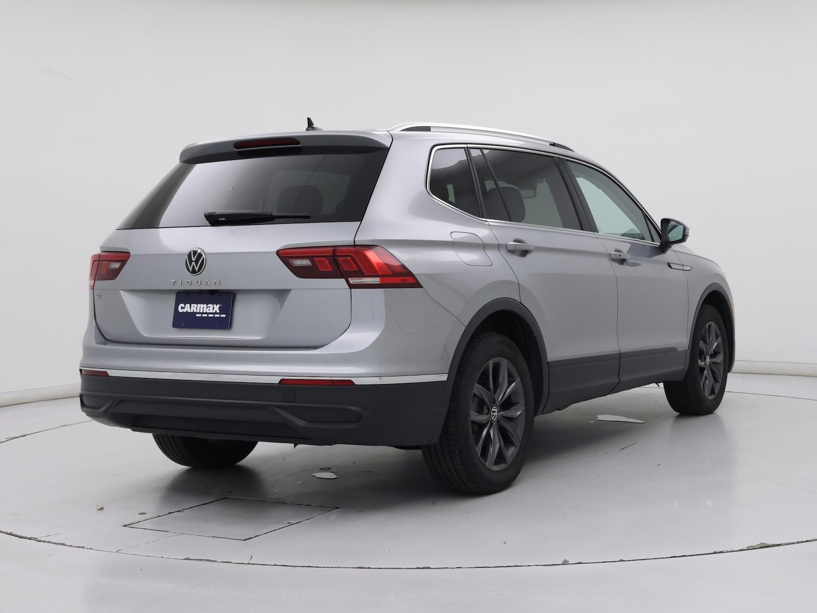 2023 Volkswagen Tiguan SE - Photo 9