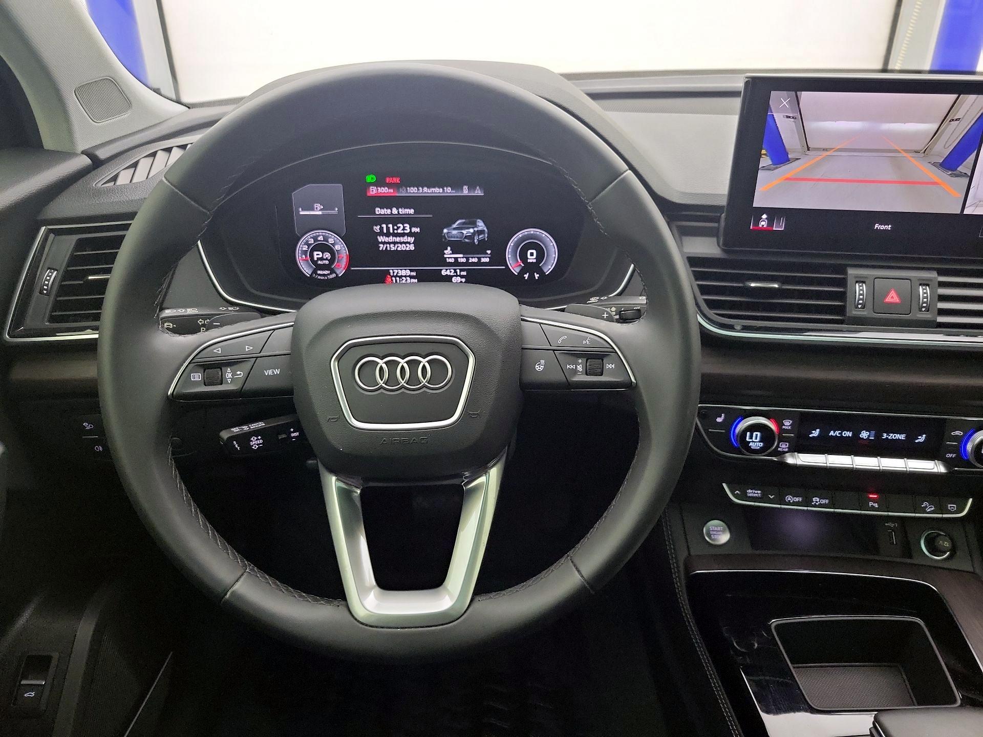 Thumbnail: 2023 Audi Q5 - 10
