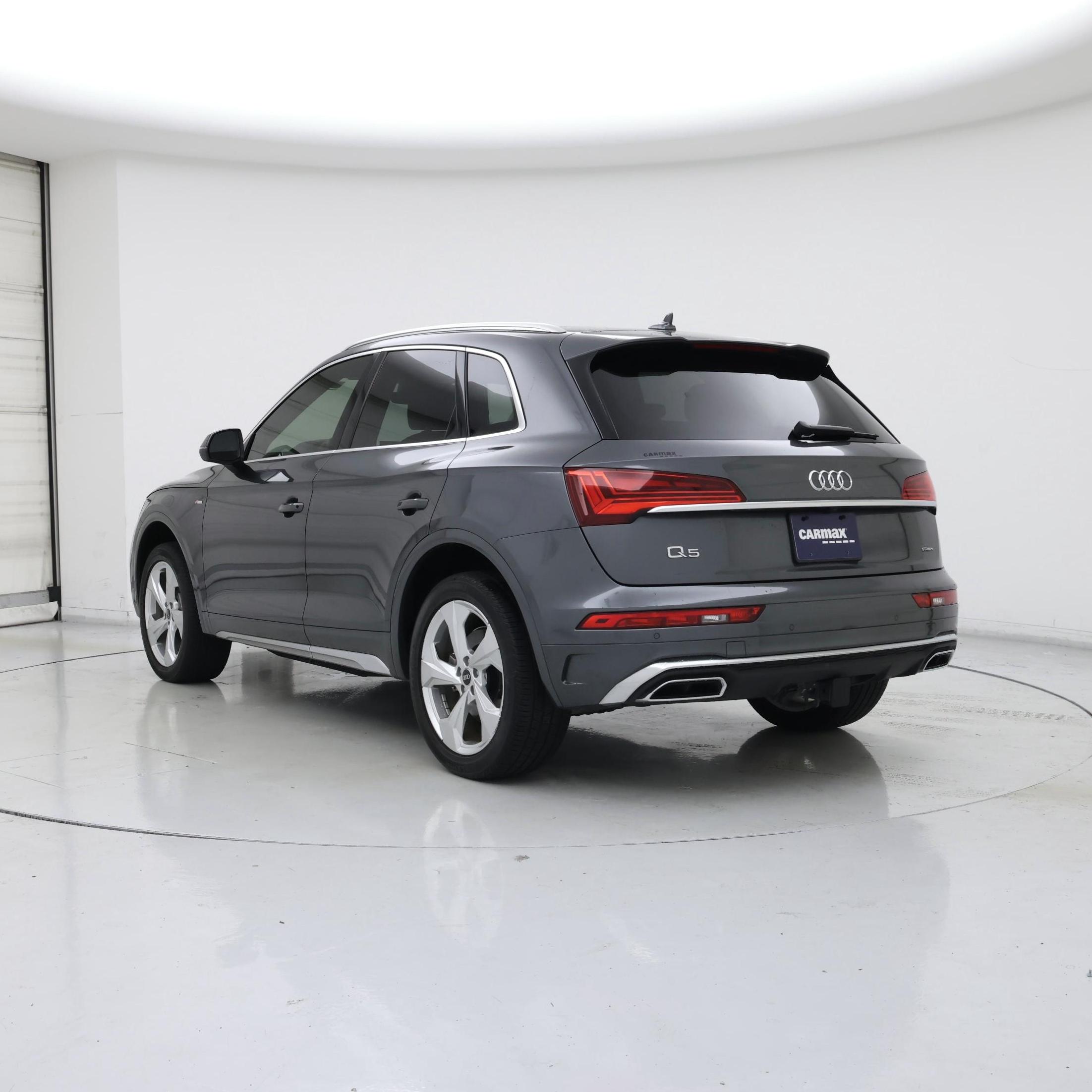 Thumbnail: 2023 Audi Q5 - 2