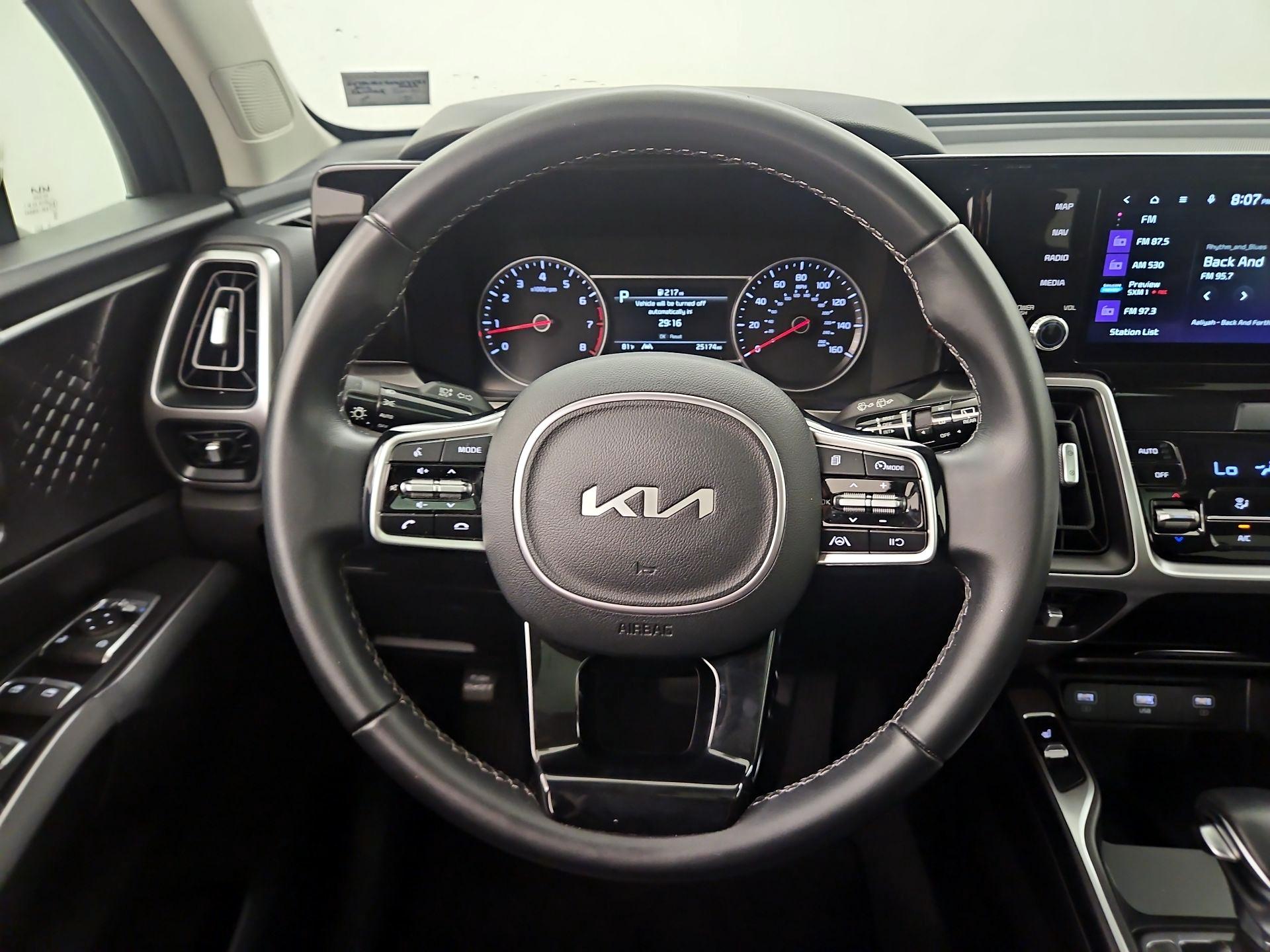 Thumbnail: 2022 Kia Sorento - 10