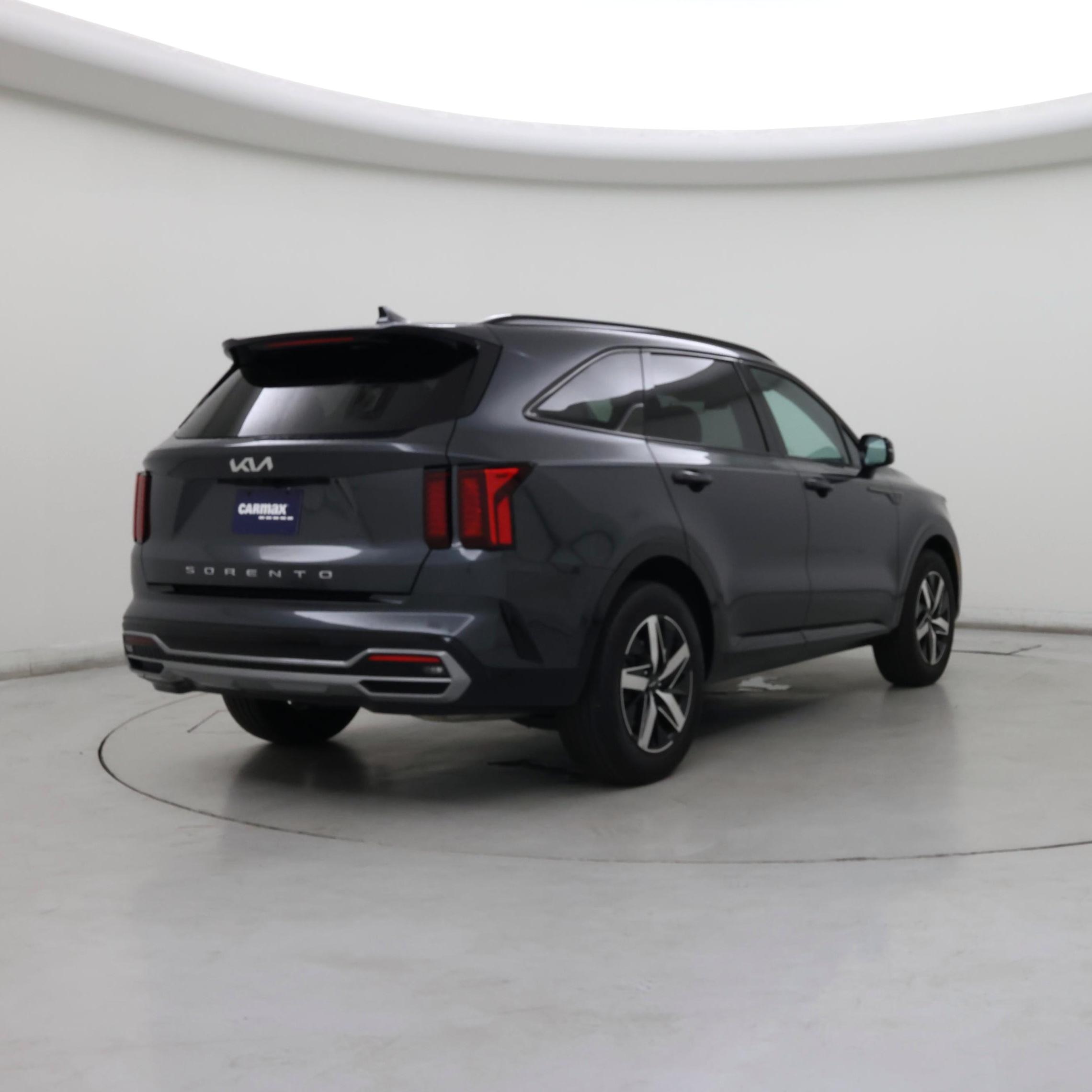 Thumbnail: 2022 Kia Sorento - 8
