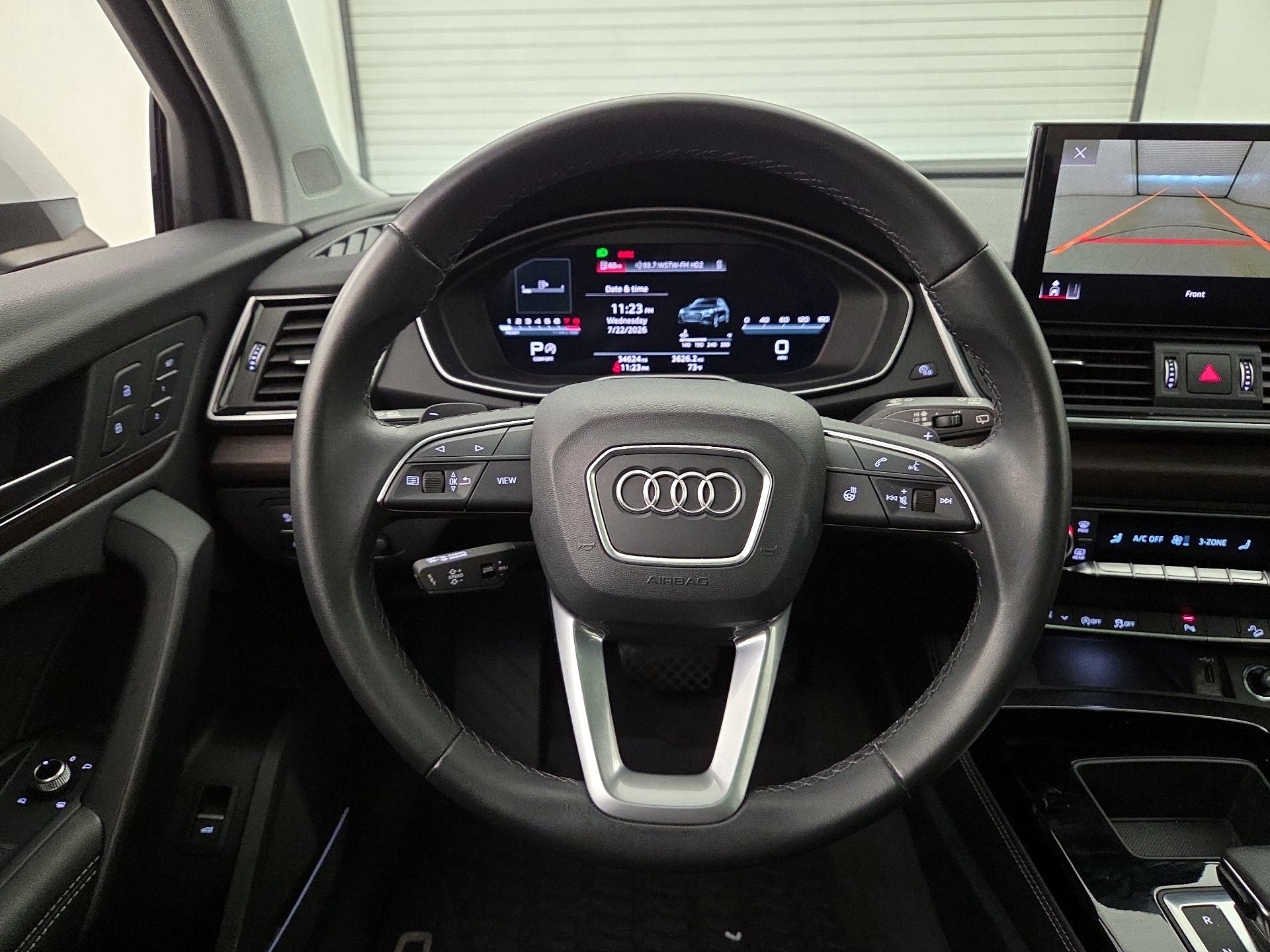 Thumbnail: 2023 Audi Q5 - 10