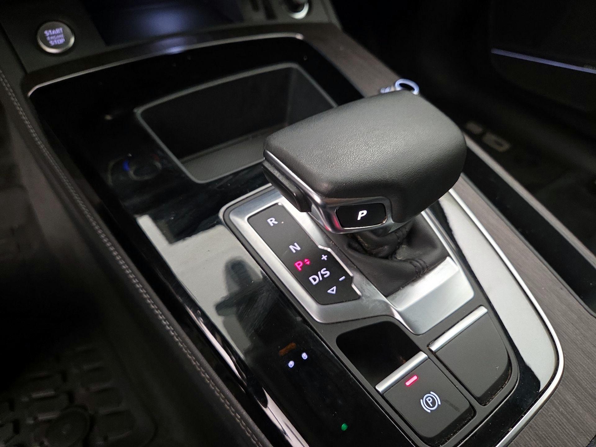 Thumbnail: 2023 Audi Q5 - 17