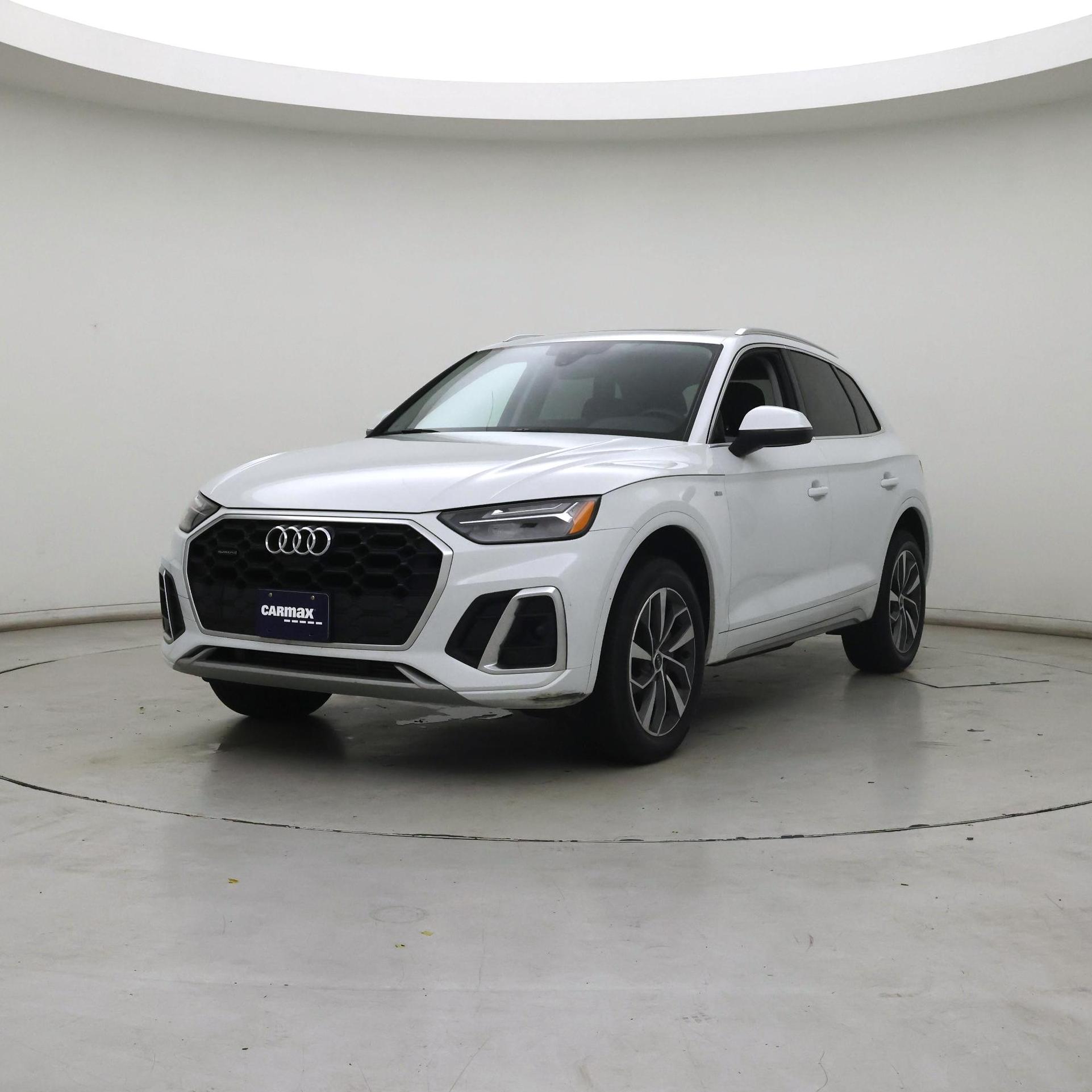 Thumbnail: 2023 Audi Q5 - 4