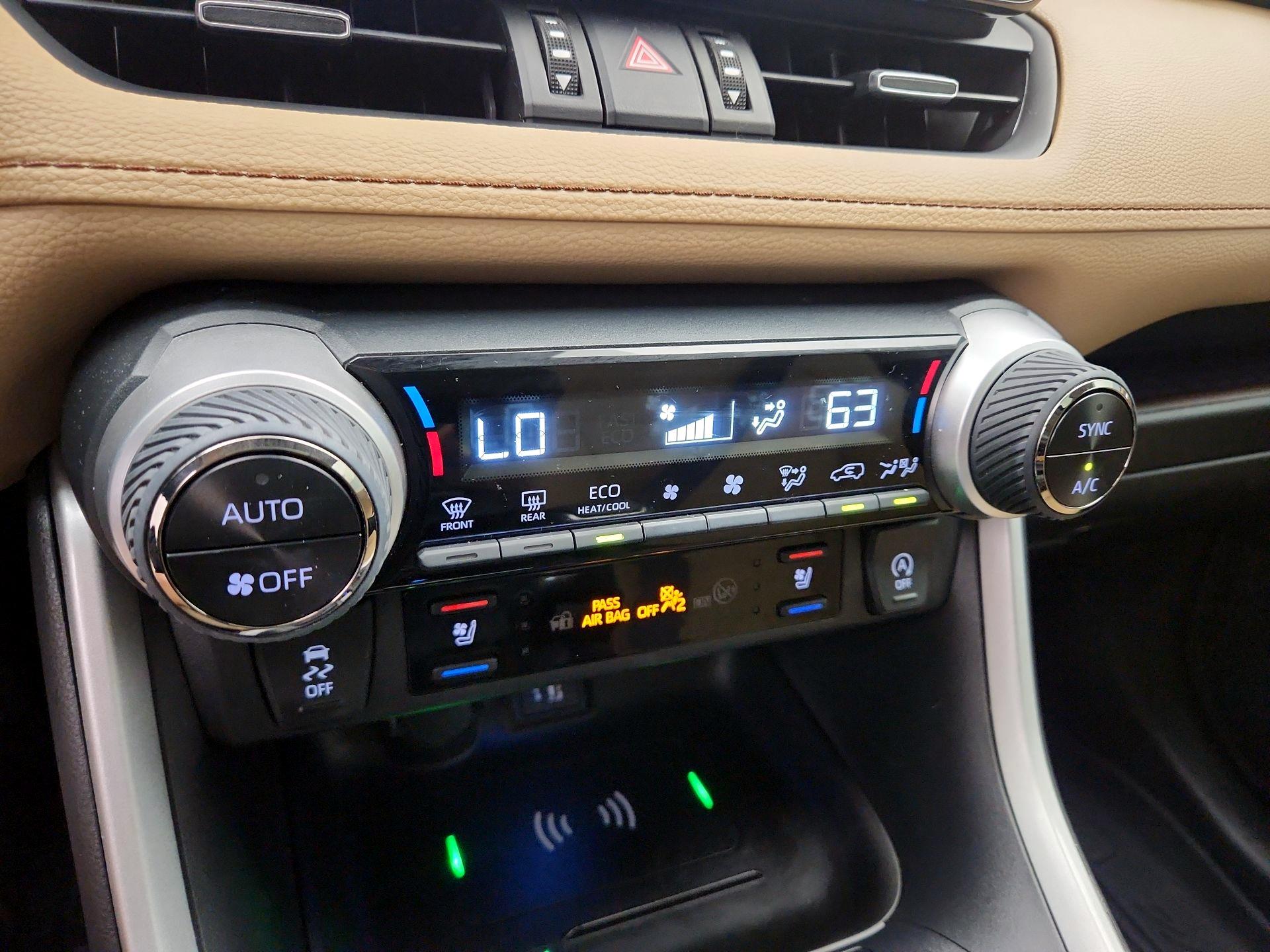 Thumbnail: 2025 Toyota RAV4 - 17