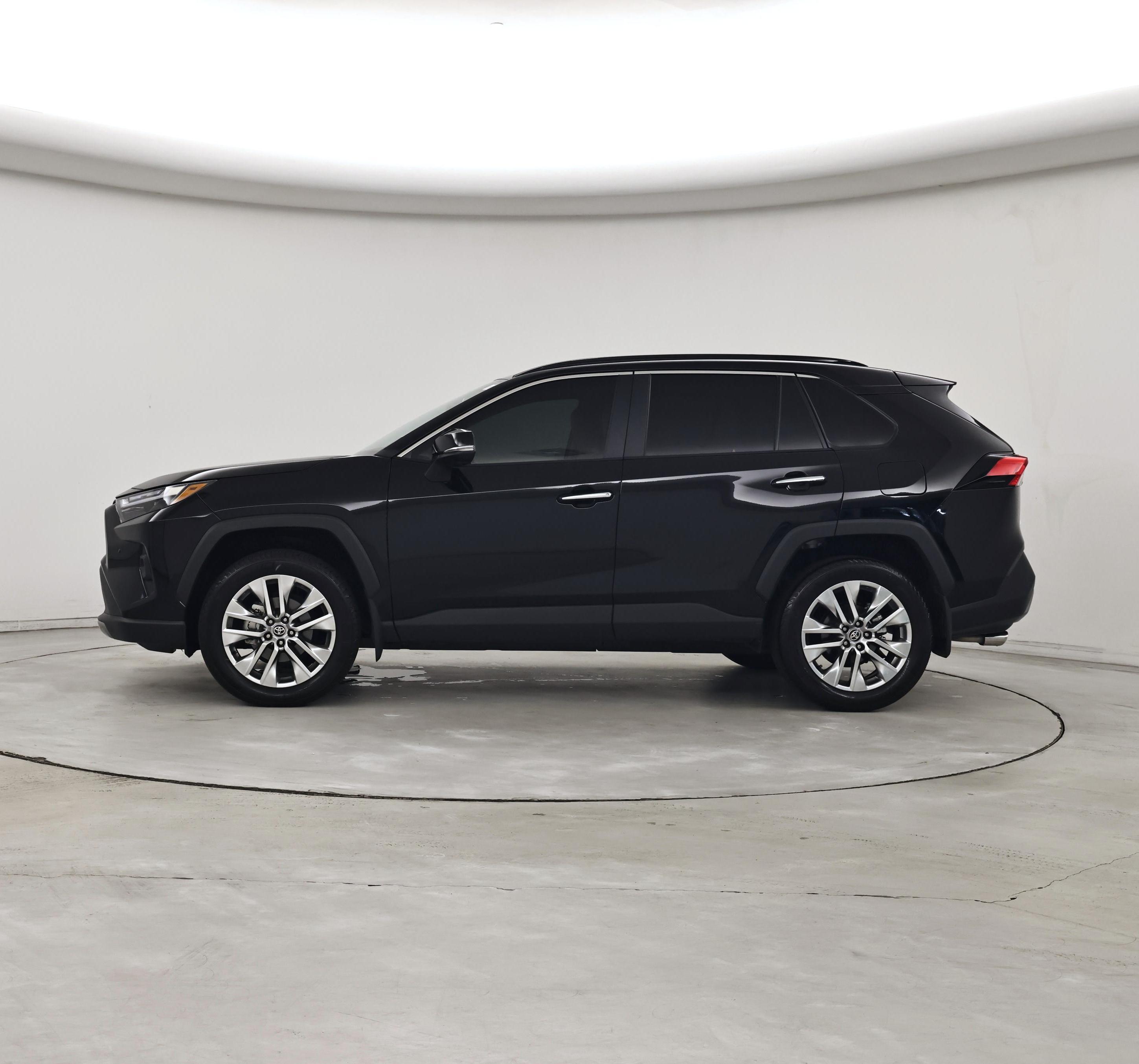 Thumbnail: 2025 Toyota RAV4 - 3