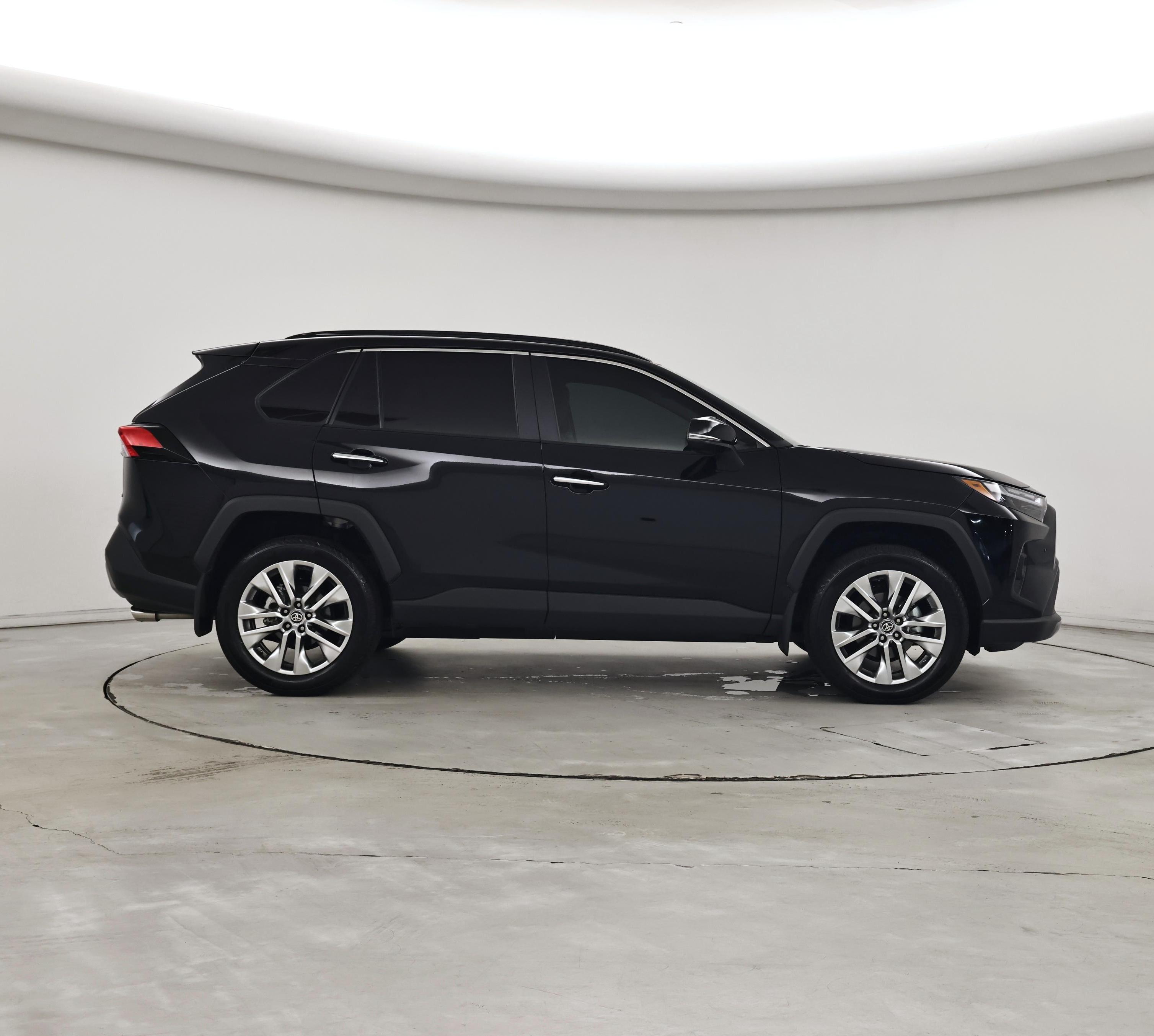 Thumbnail: 2025 Toyota RAV4 - 7