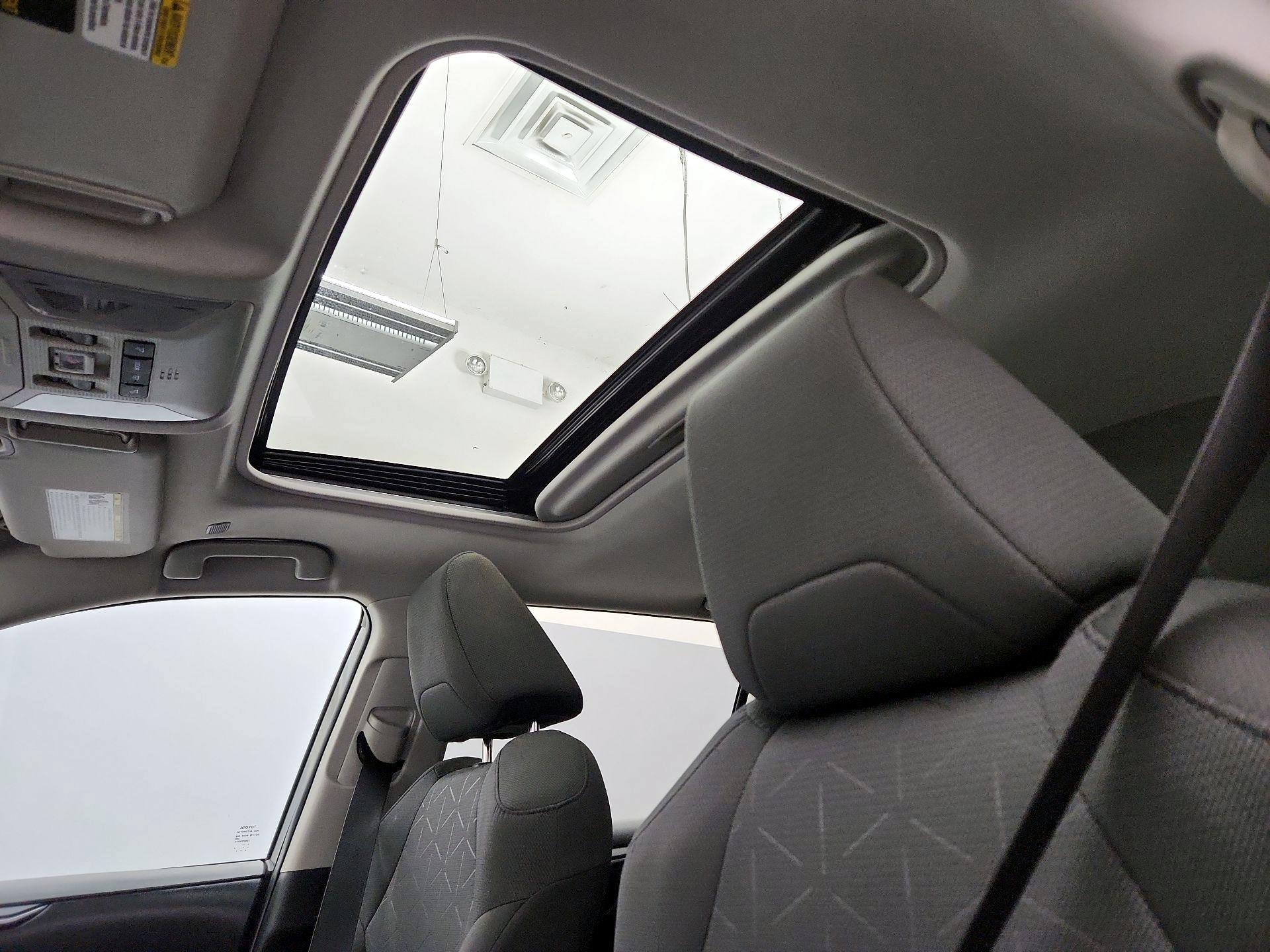 Thumbnail: 2024 Toyota RAV4 - 19