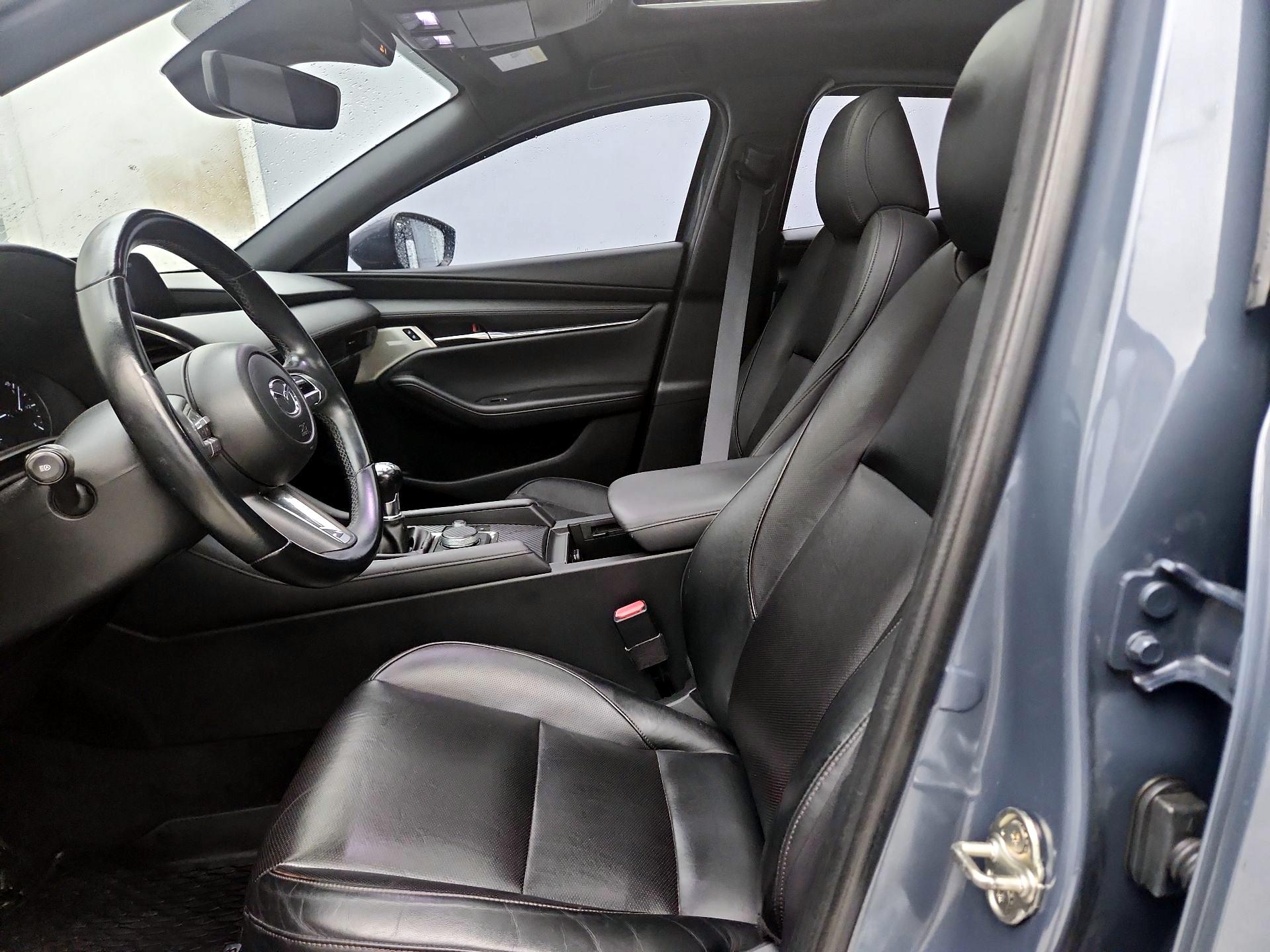 Thumbnail: 2021 Mazda Mazda3 - 11