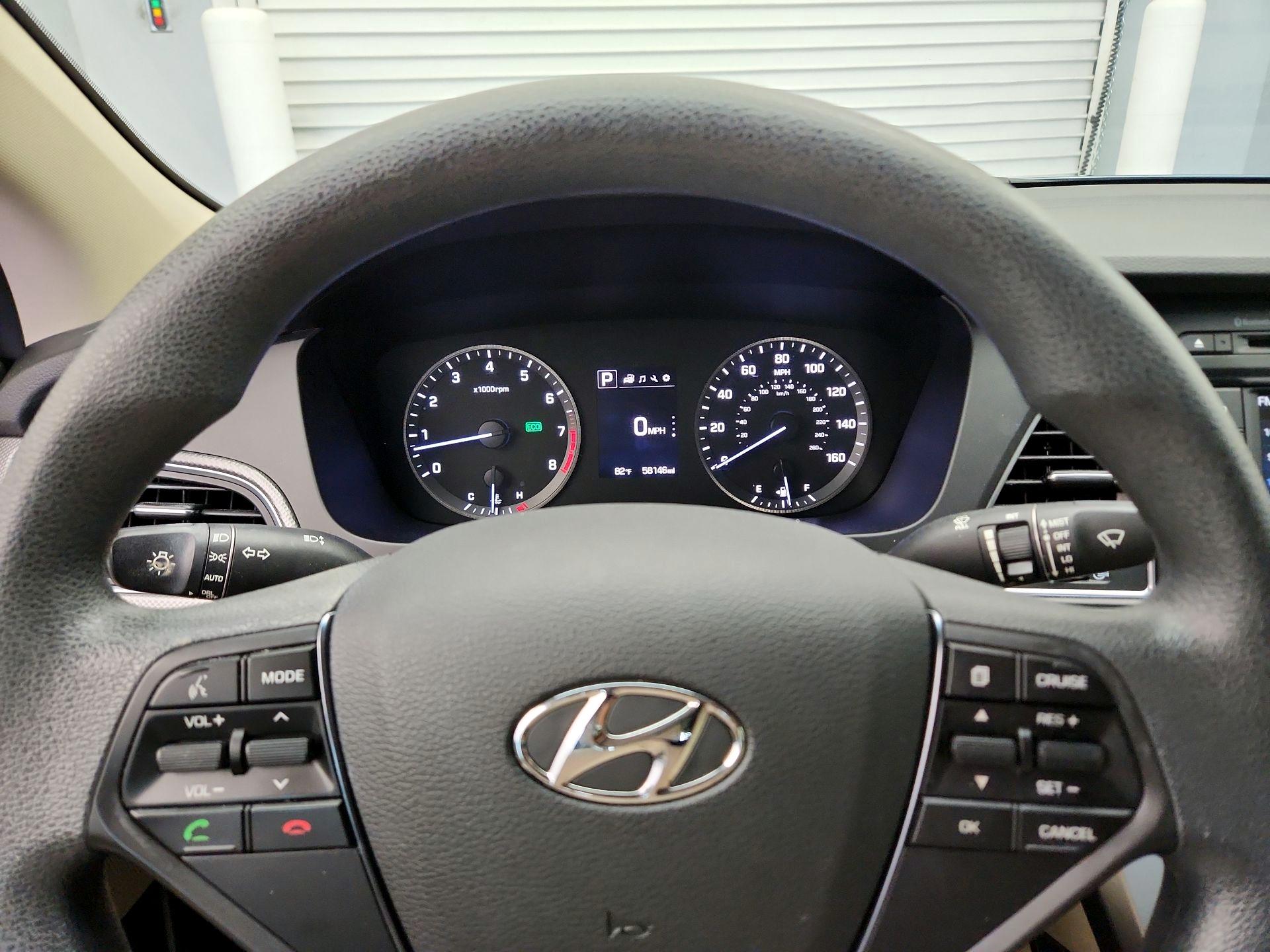 Thumbnail: 2015 Hyundai Sonata - 10