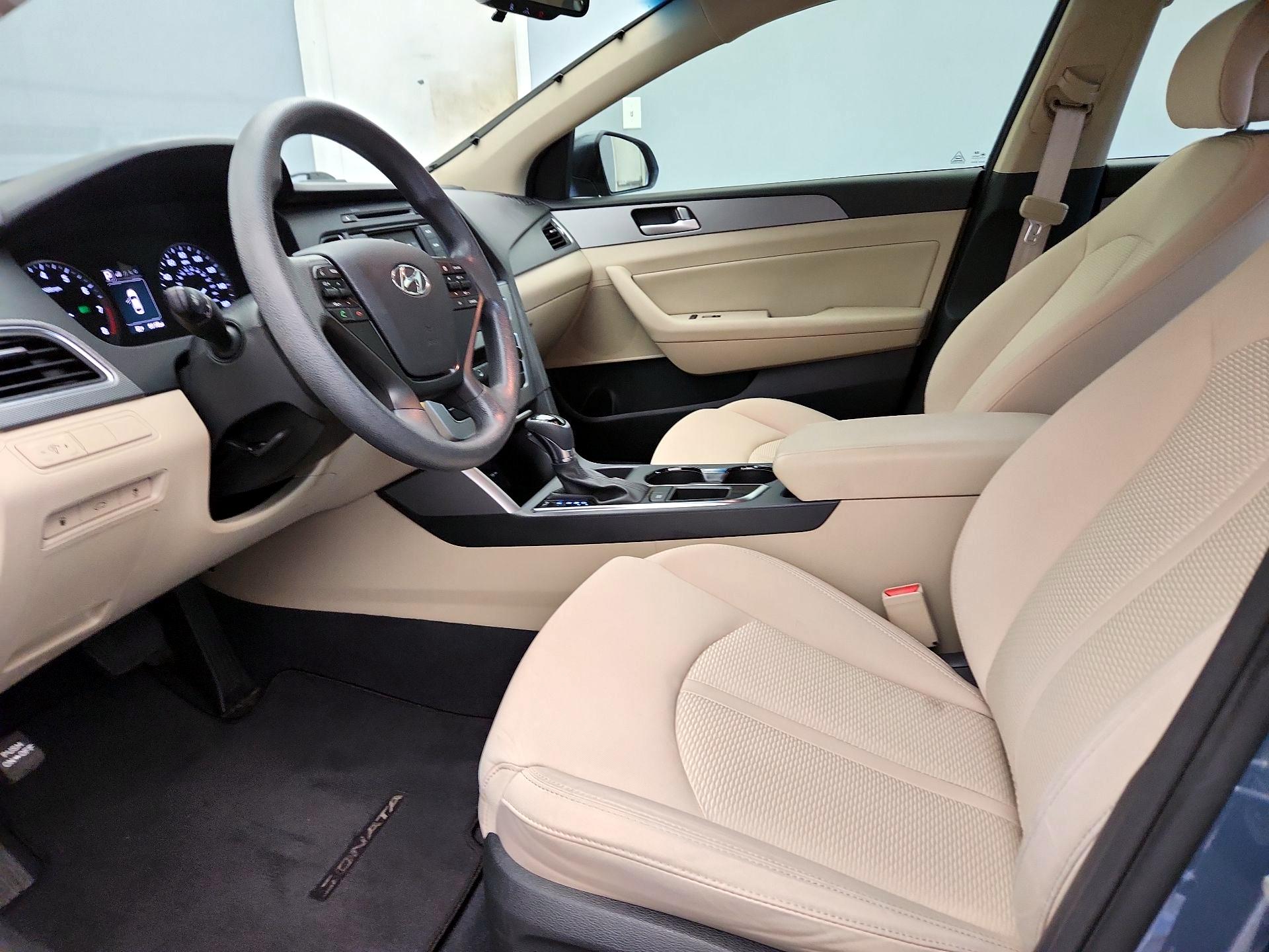 Thumbnail: 2015 Hyundai Sonata - 11