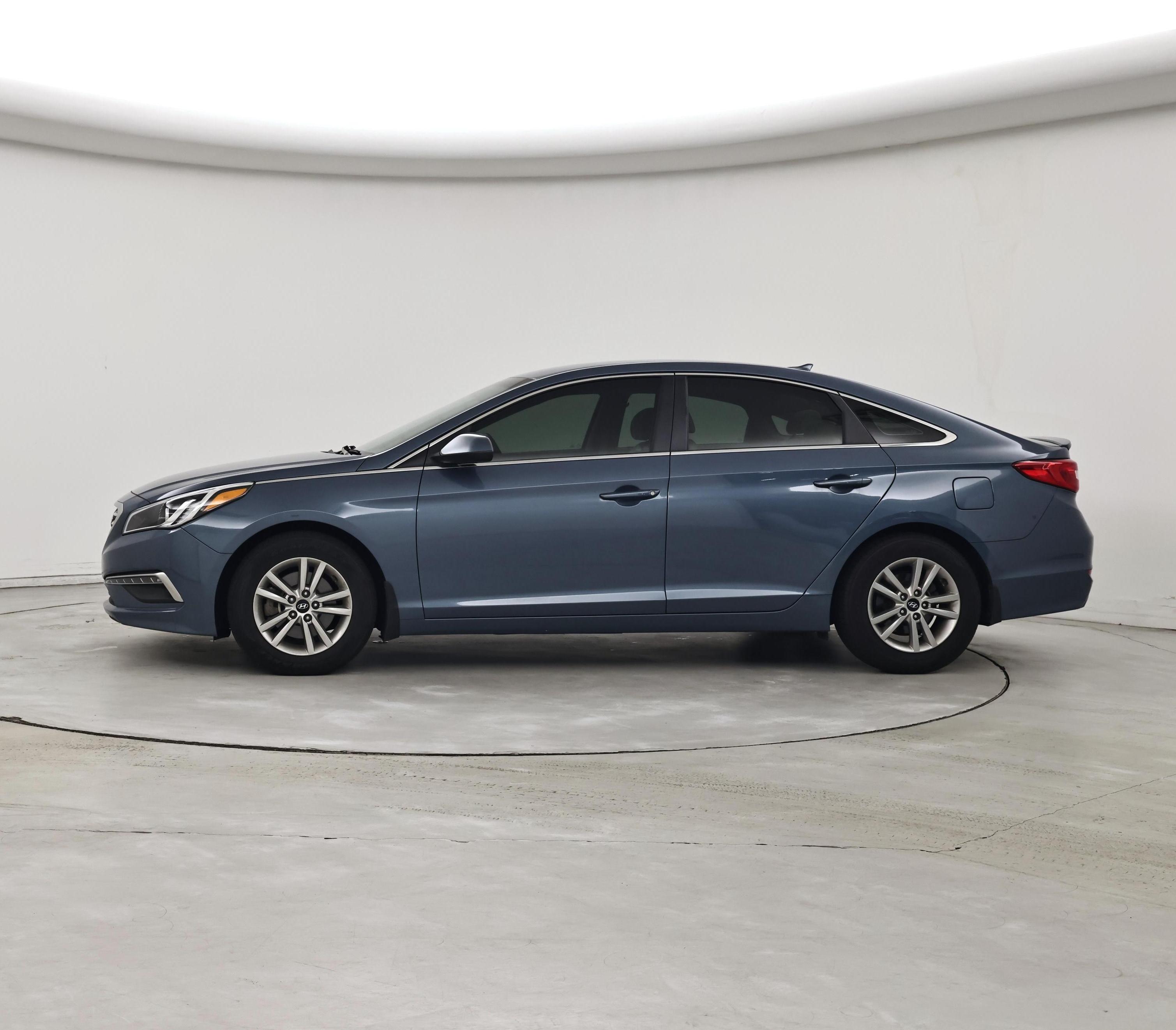 Thumbnail: 2015 Hyundai Sonata - 3