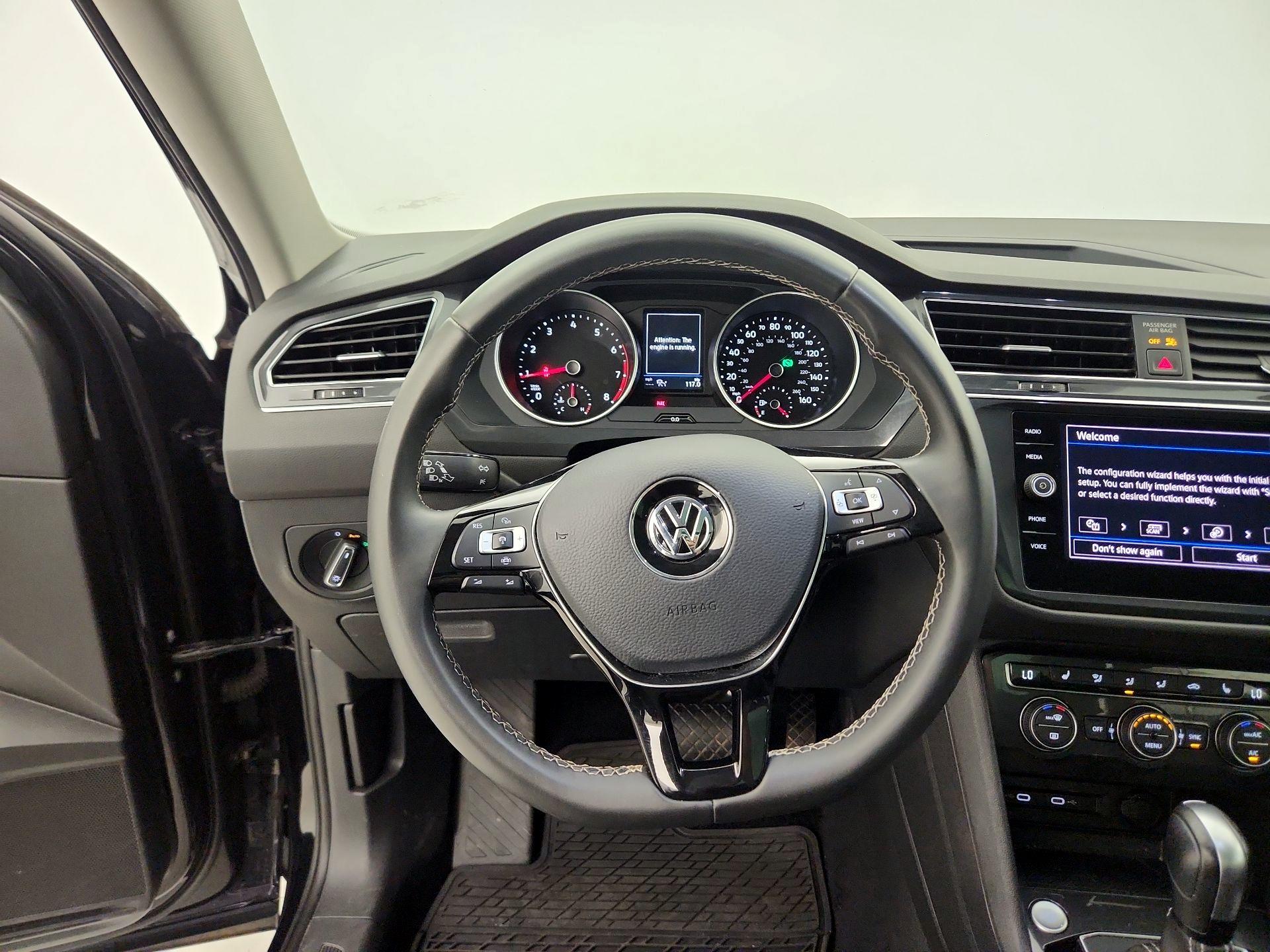 Thumbnail: 2021 Volkswagen Tiguan - 10