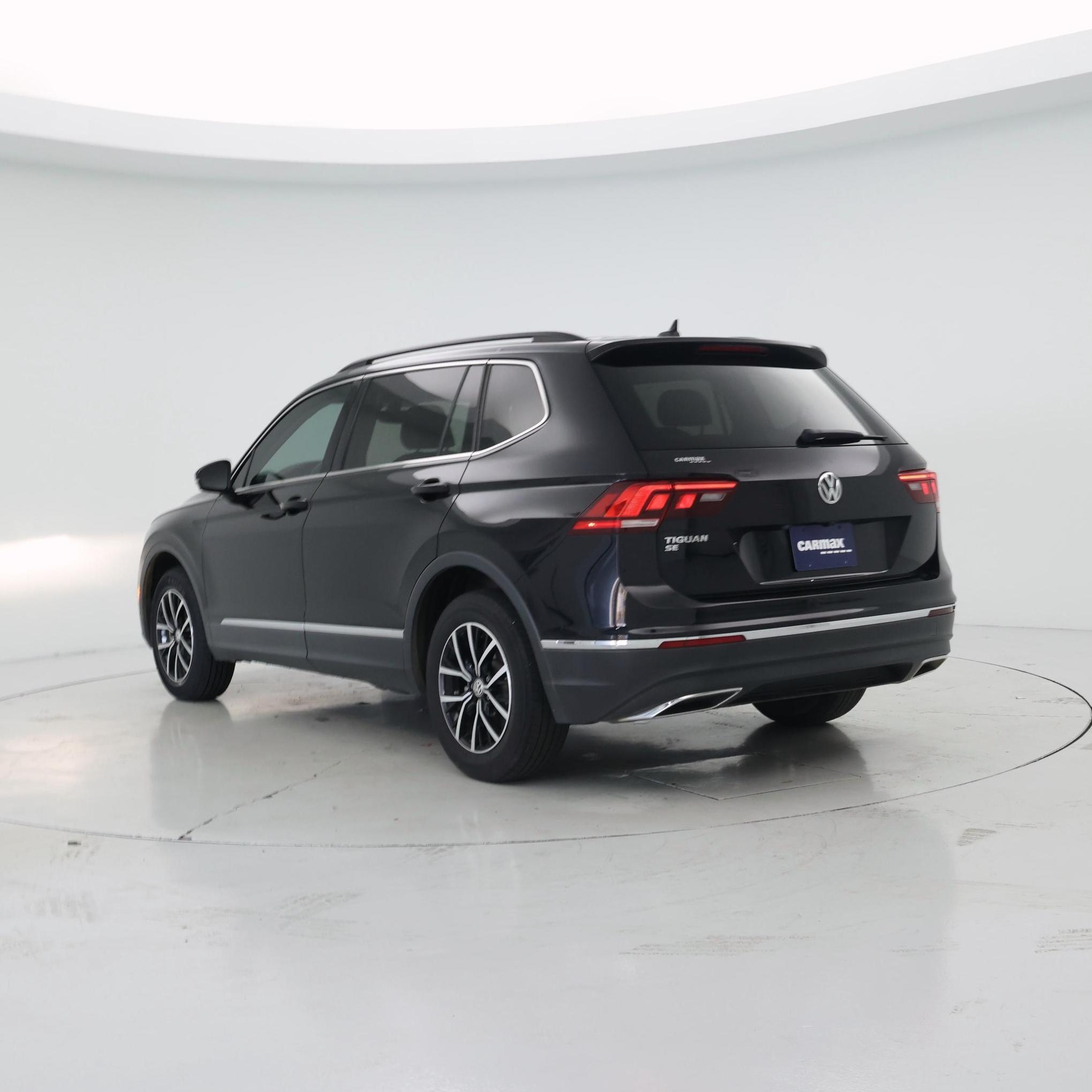 Thumbnail: 2021 Volkswagen Tiguan - 2