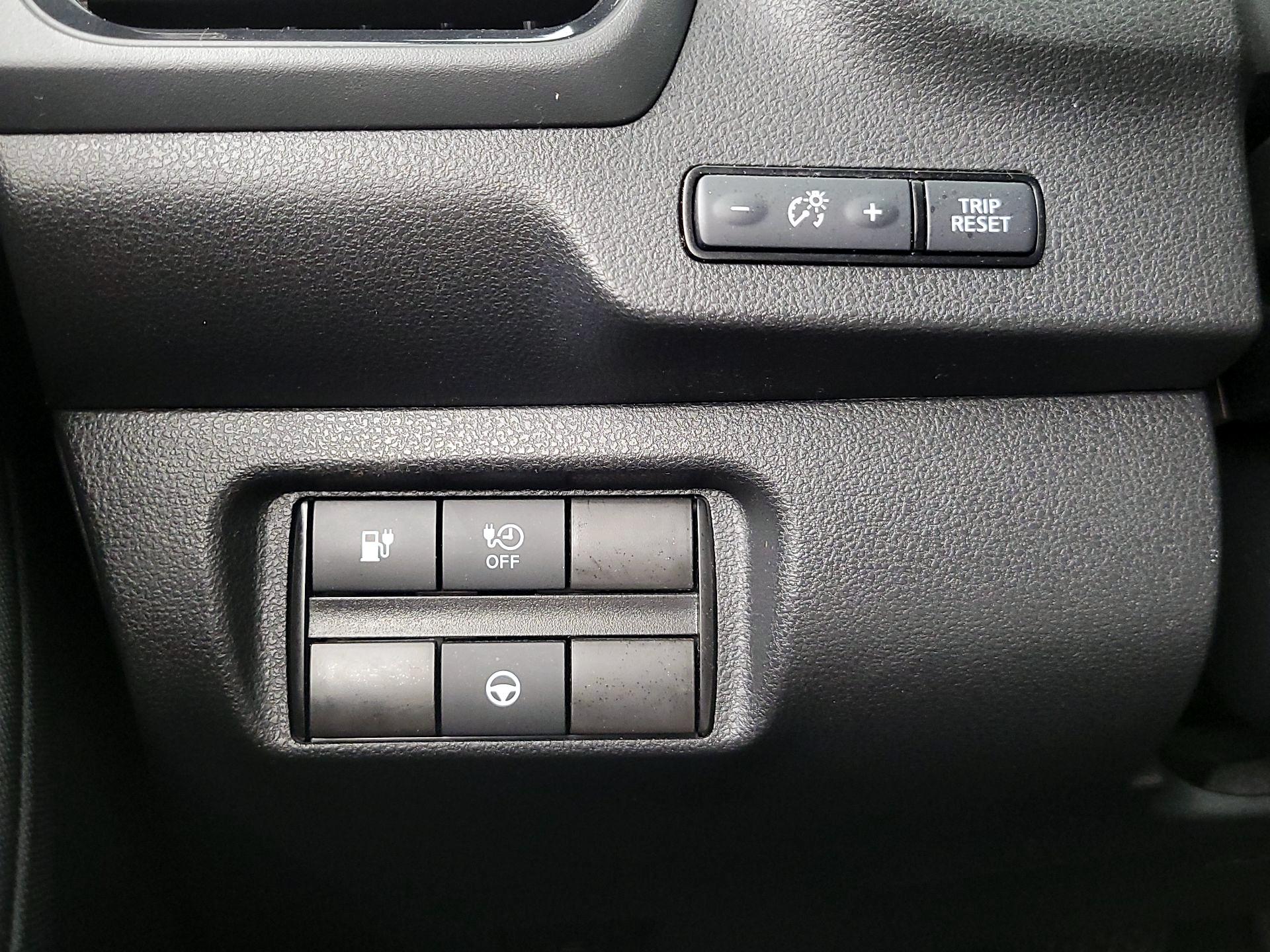 Thumbnail: 2020 Nissan Leaf - 13