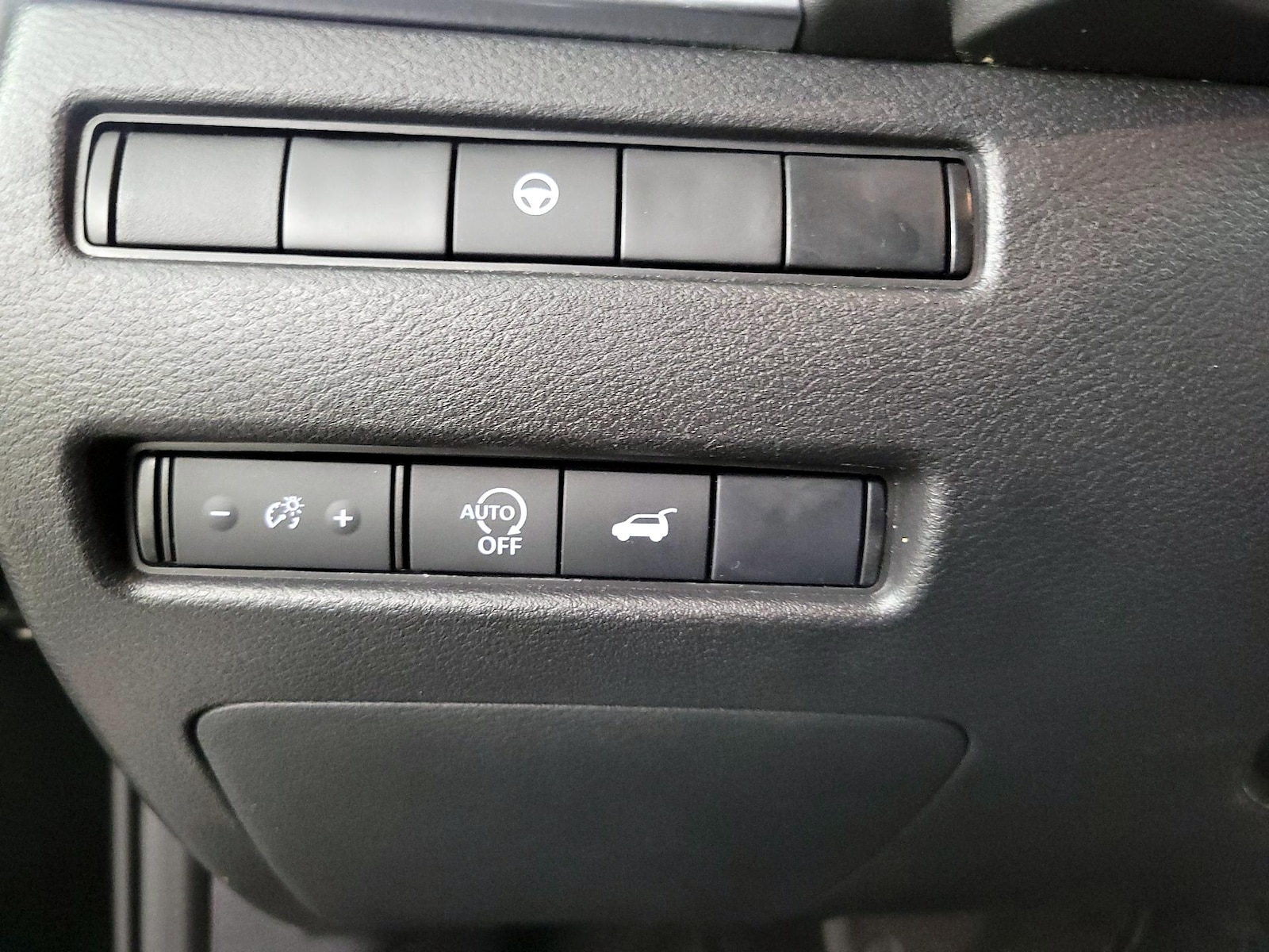 2026 Nissan Rogue SV - Photo 14