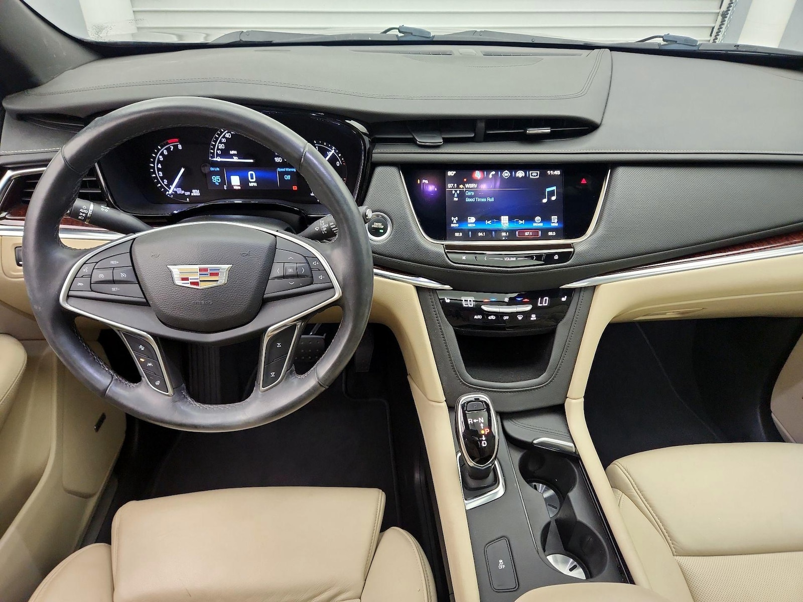2017 Cadillac XT5 Luxury - Photo 10