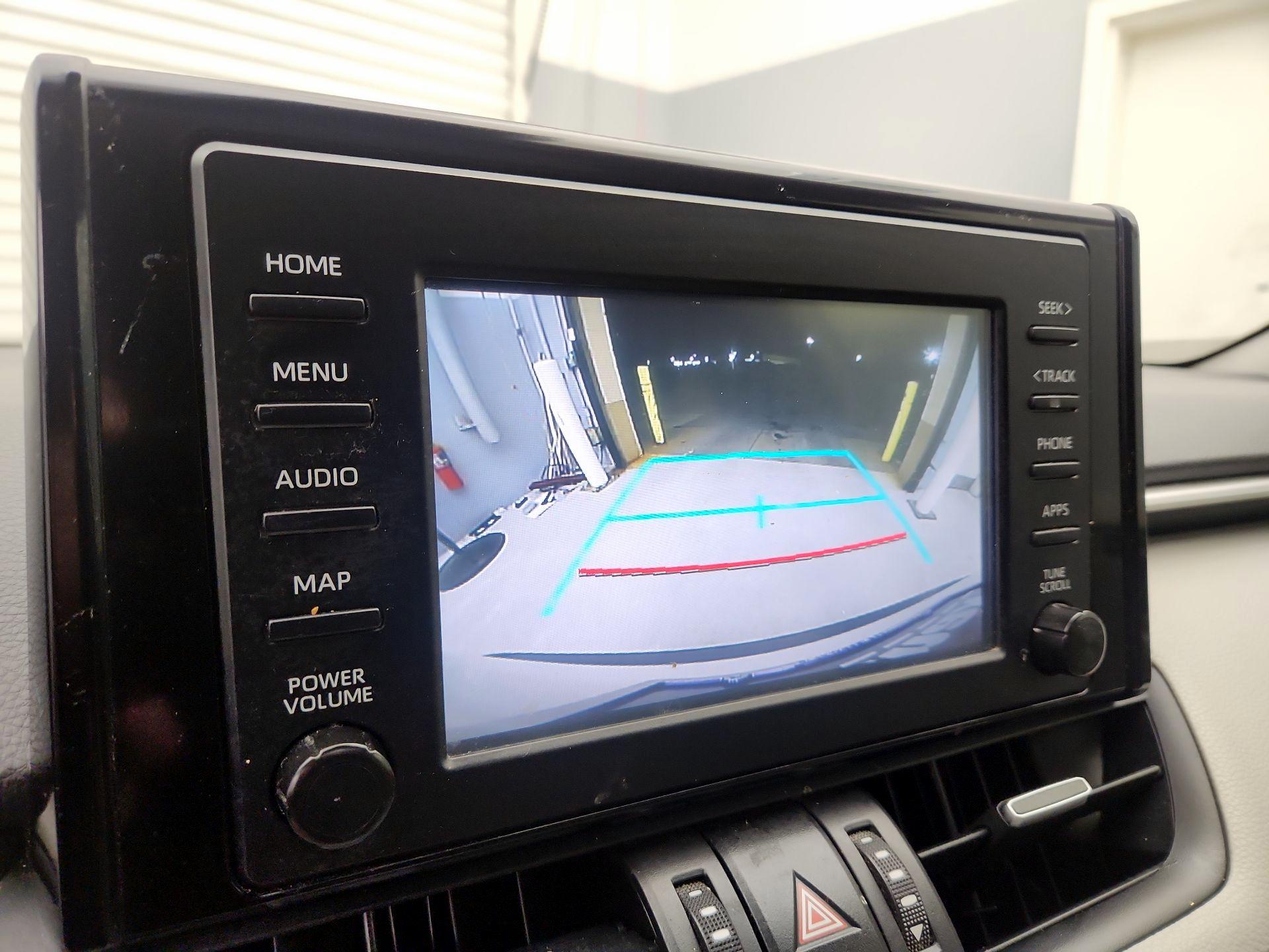 Thumbnail: 2019 Toyota RAV4 - 14