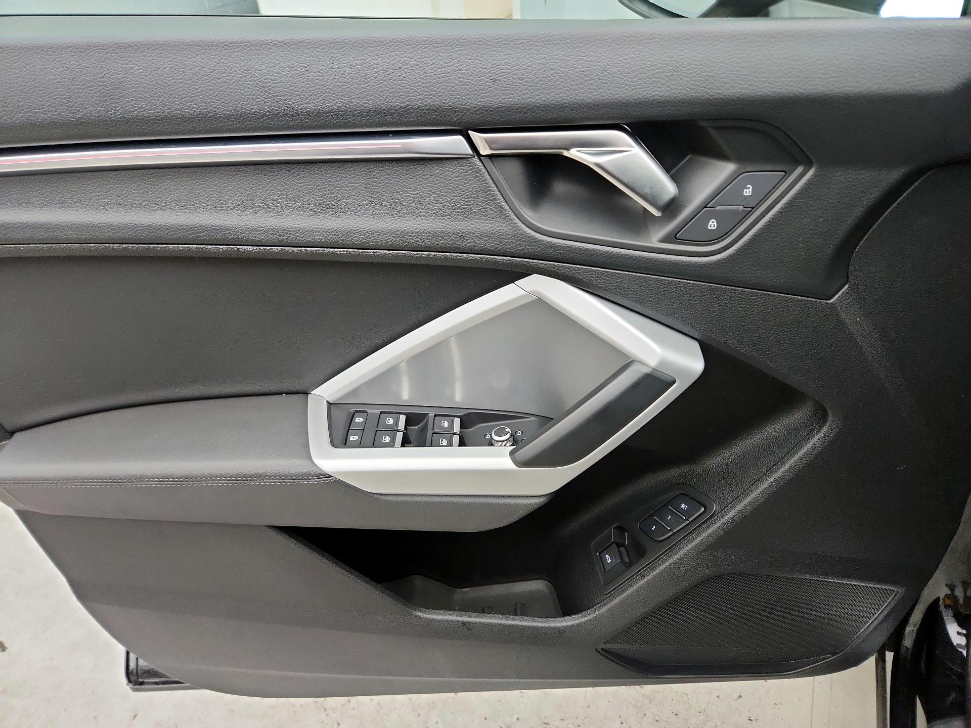 Thumbnail: 2024 Audi Q3 - 12