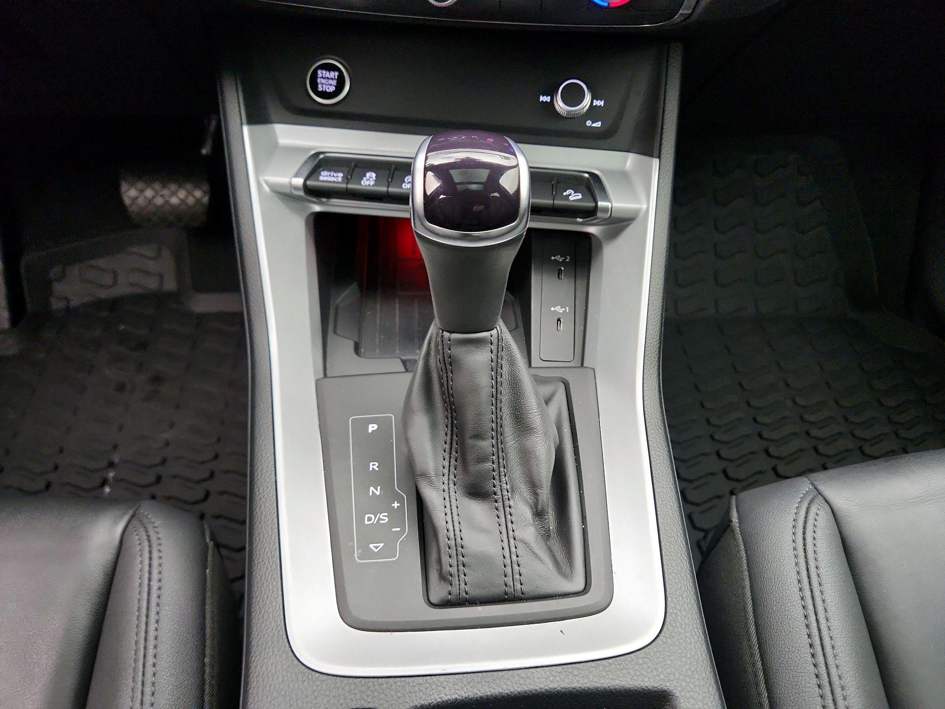 Thumbnail: 2024 Audi Q3 - 17
