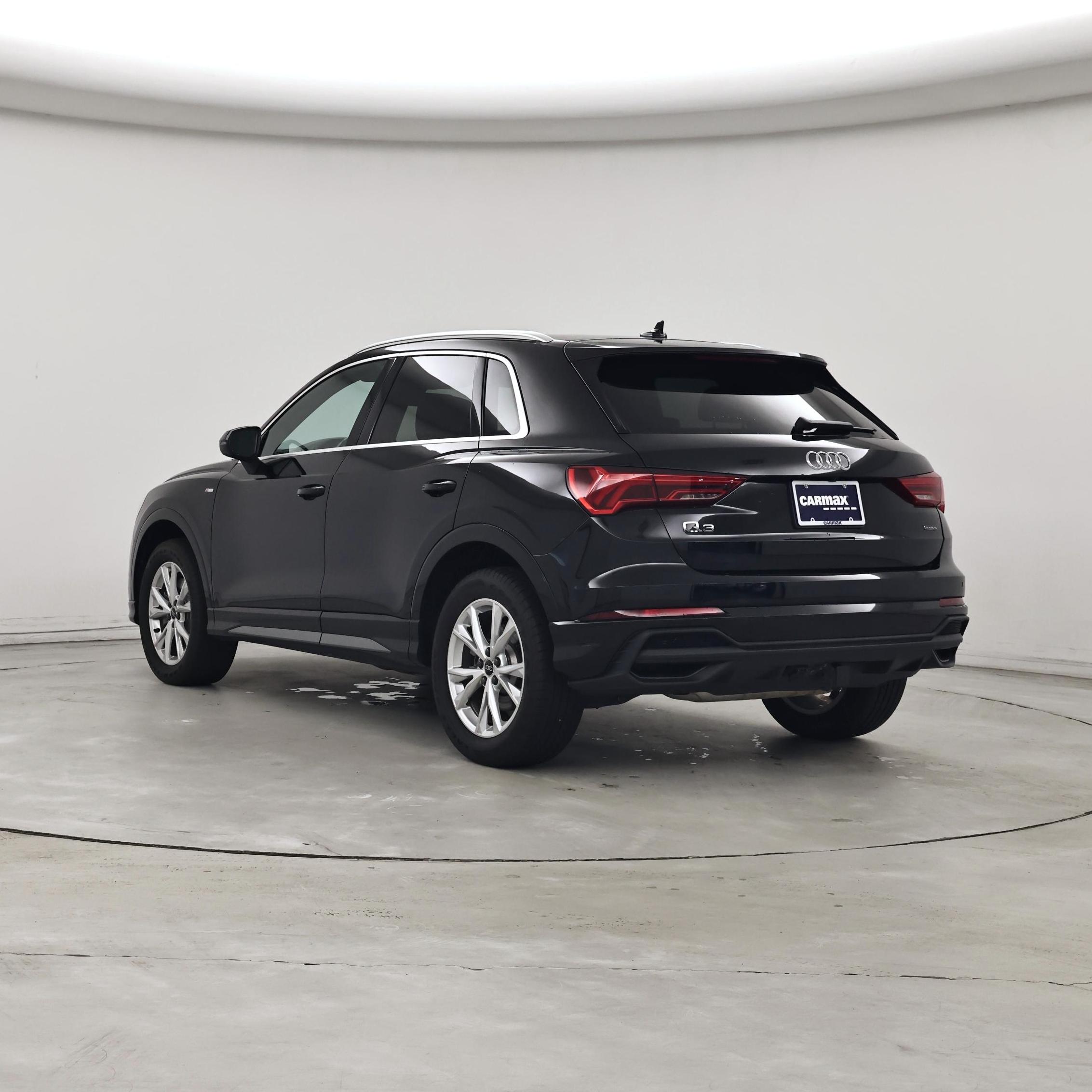 Thumbnail: 2024 Audi Q3 - 2