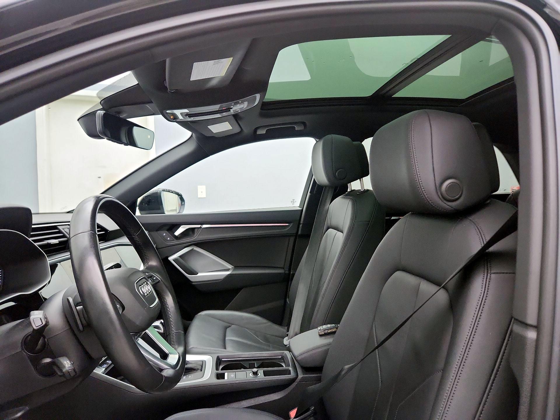 Thumbnail: 2024 Audi Q3 - 19