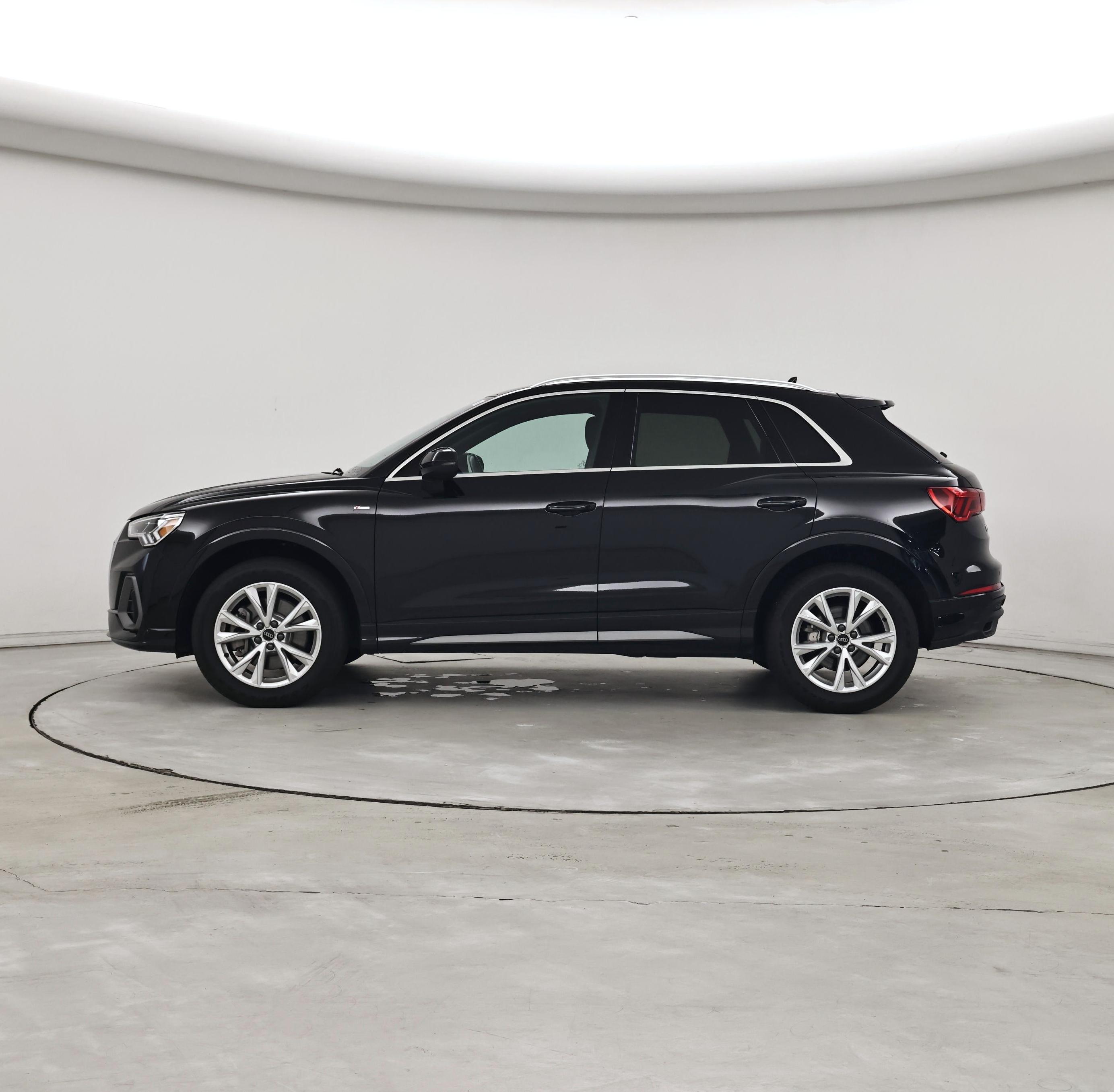 Thumbnail: 2024 Audi Q3 - 3