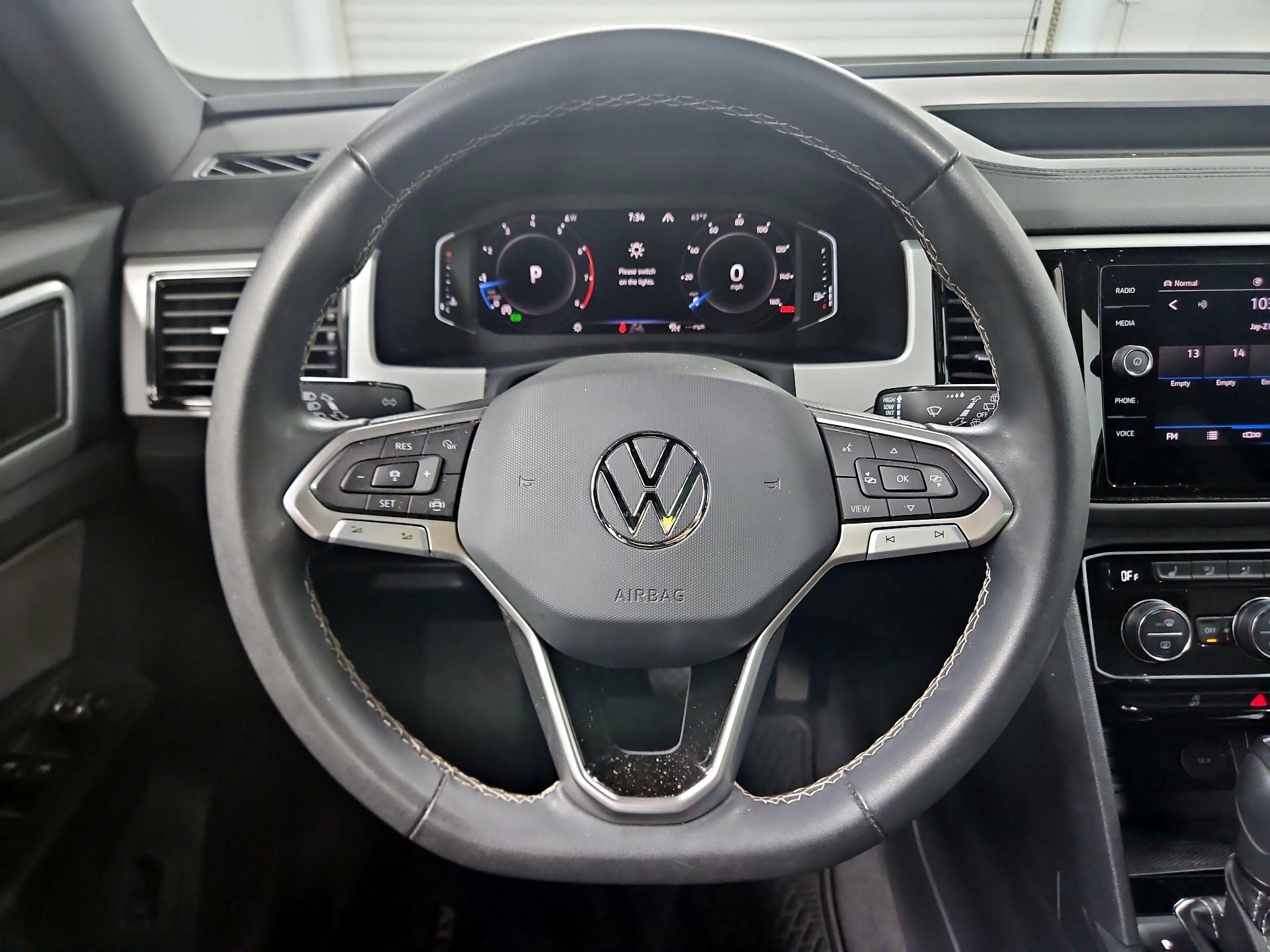 Thumbnail: 2023 Volkswagen Atlas - 10