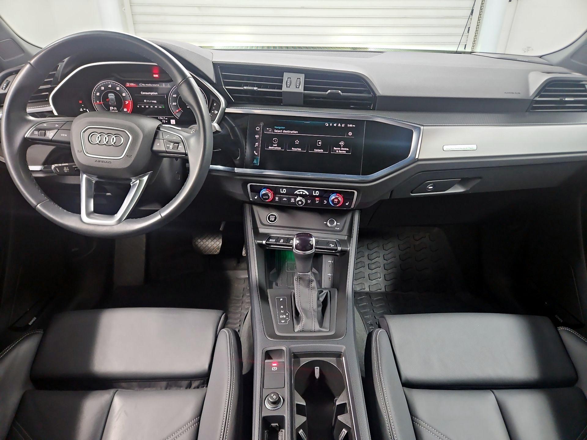 Thumbnail: 2024 Audi Q3 - 9